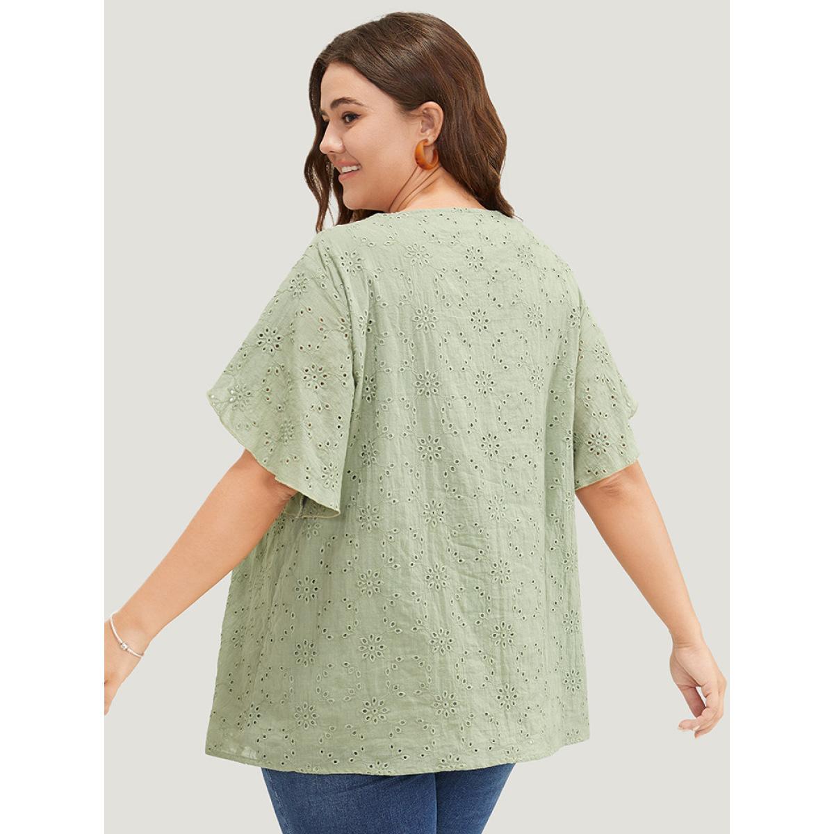 Plus Size Moss Solid Broderie Anglaise Split Sleeve Contrast Lace Blouse Women Elegant Short sleeve V-neck Dailywear Blouses BloomChic 12/L Product Image