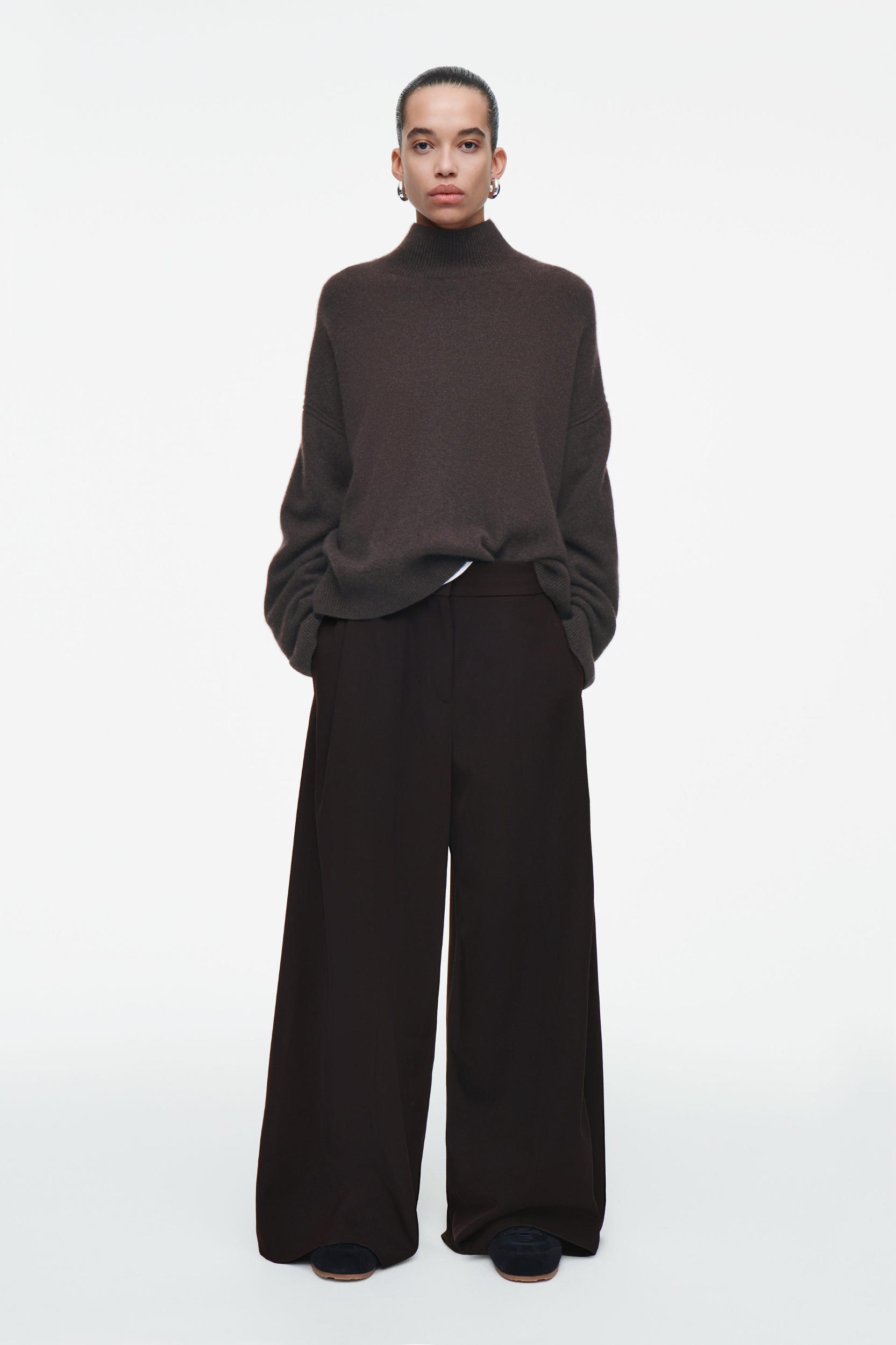 RELAXED WOOL-BLEND WIDE-LEG PANTS Product Image