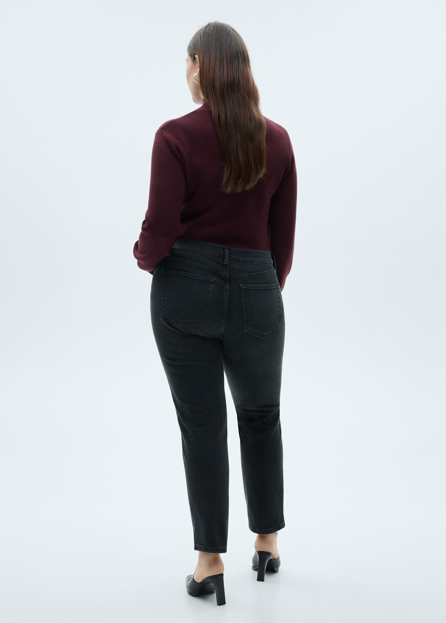Claudia slim-fit cropped jeans - Women | MANGO USA Product Image