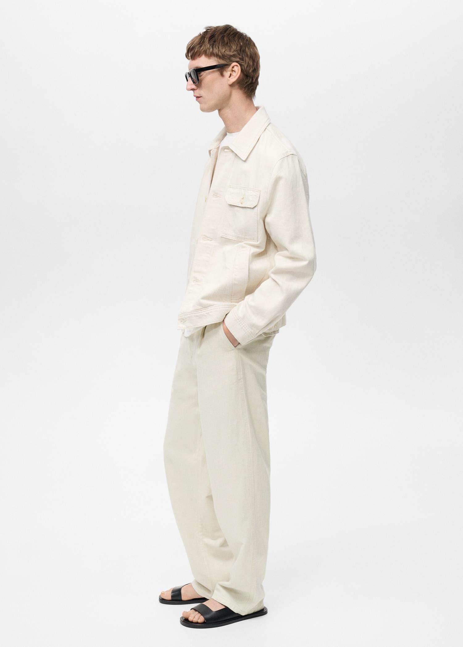 Linen-blend regular-fit pleated jeans - Men | MANGO USA Product Image