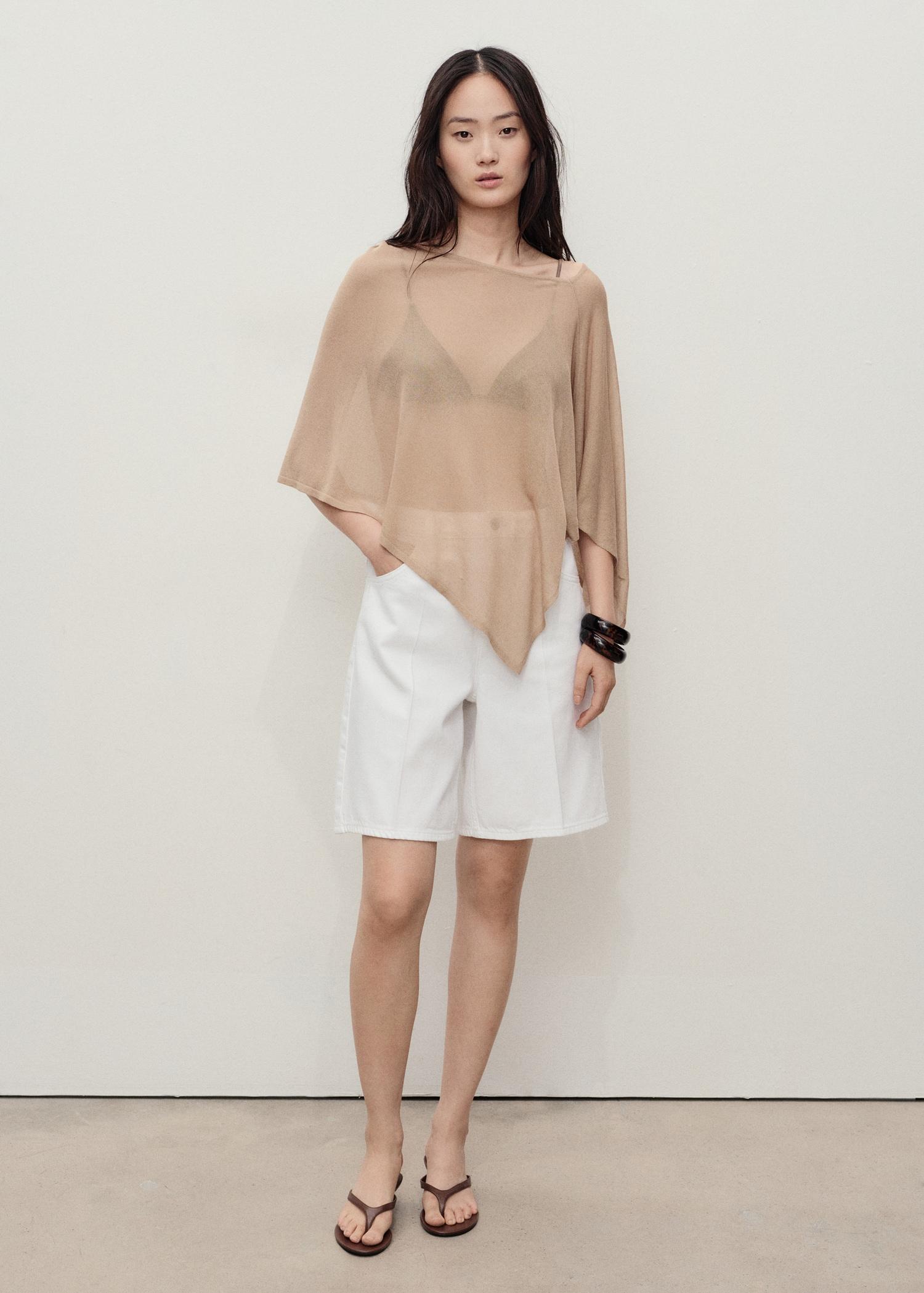 High-waist straight-fit denim shorts - Women | MANGO USA Product Image