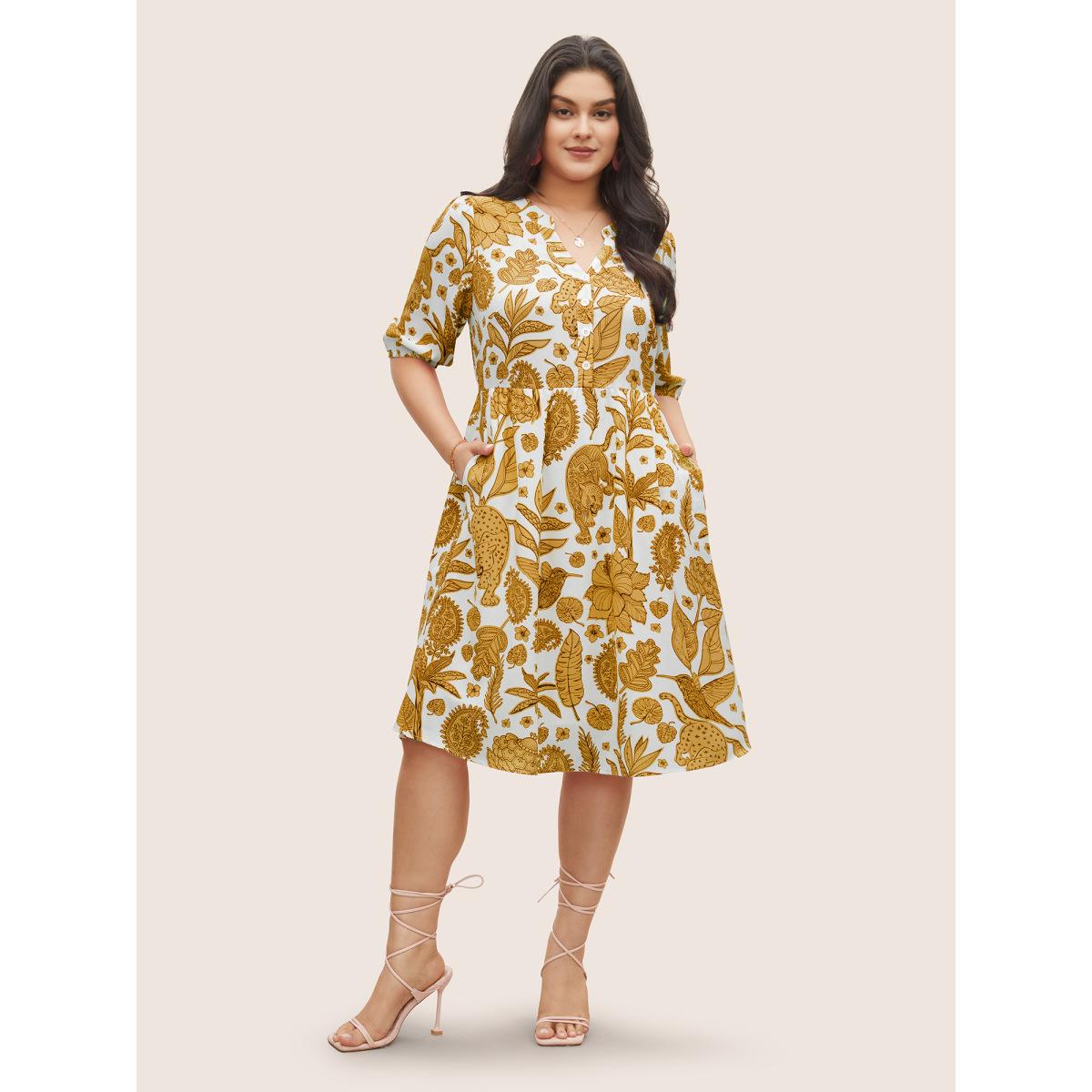 Plus Size Plants & Animal Print Notched Lantern Sleeve Dress DarkGreen Women Resort Non Notched collar Short sleeve Curvy Midi Dress BloomChic 28/5X Product Image