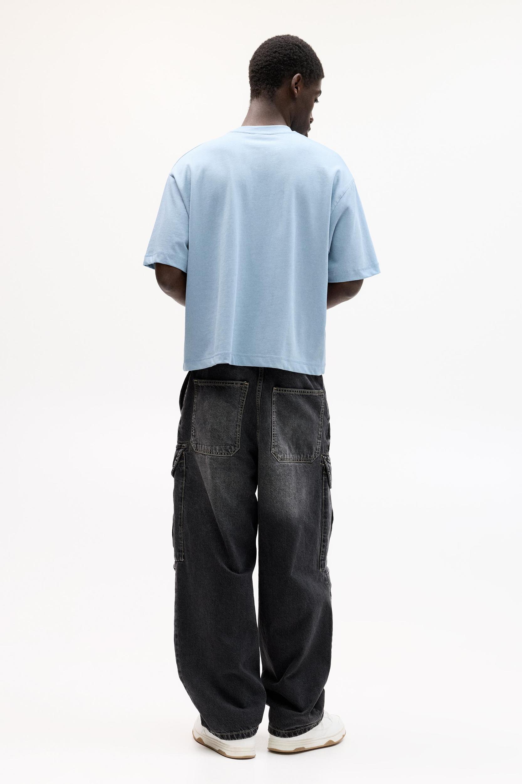 Cropped T-shirt Product Image