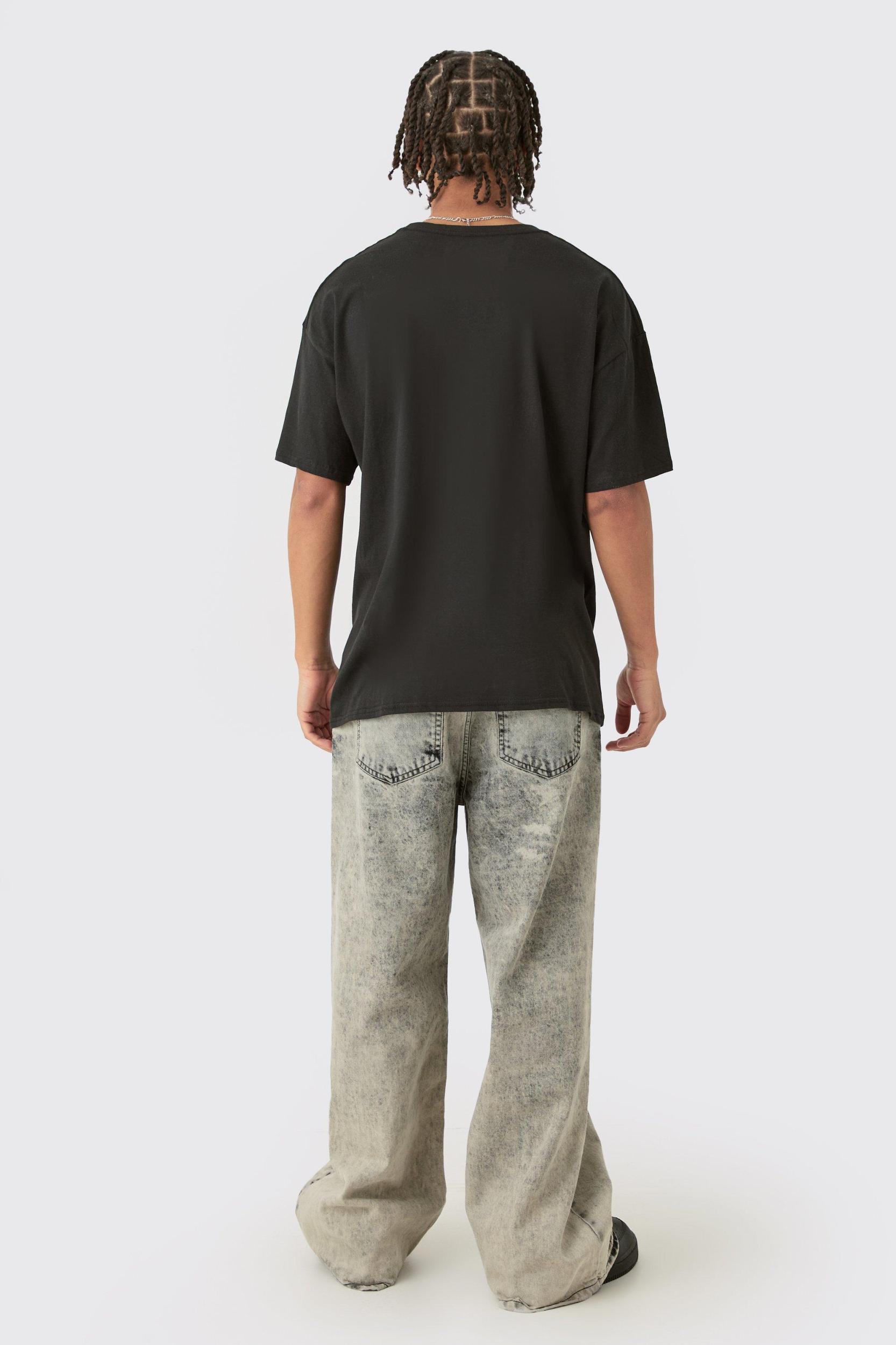 Oversized Muhammad Ali License T-shirt | boohooMAN USA Product Image