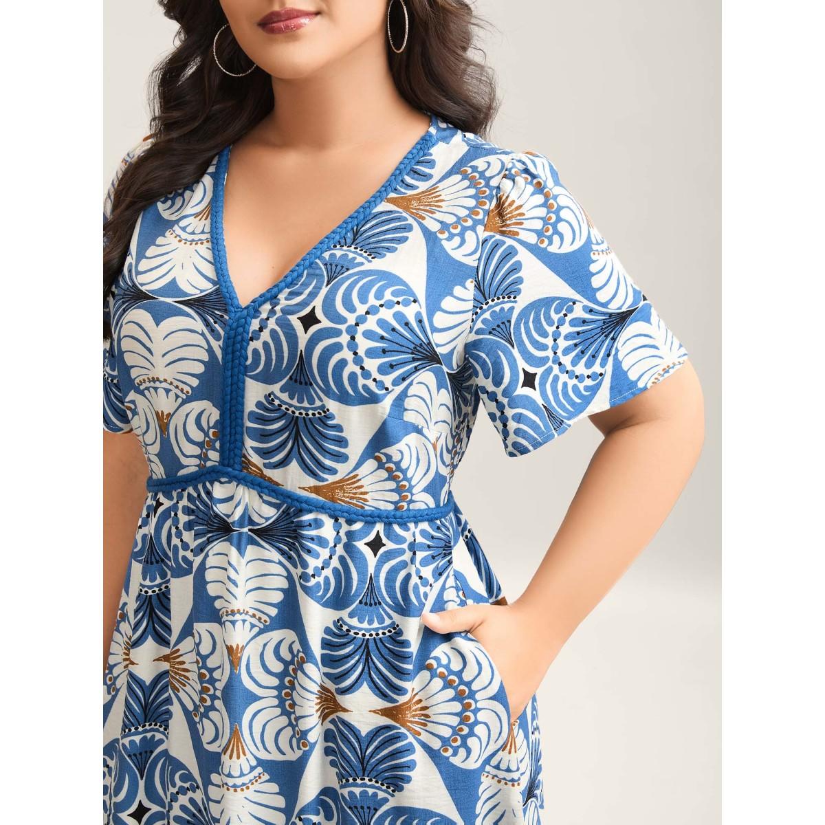 Plus Size Shell Print Lace Detail Flowy Maxi Dress Cerulean Women Boho V-neck Short sleeve Curvy BloomChic 10/M Product Image