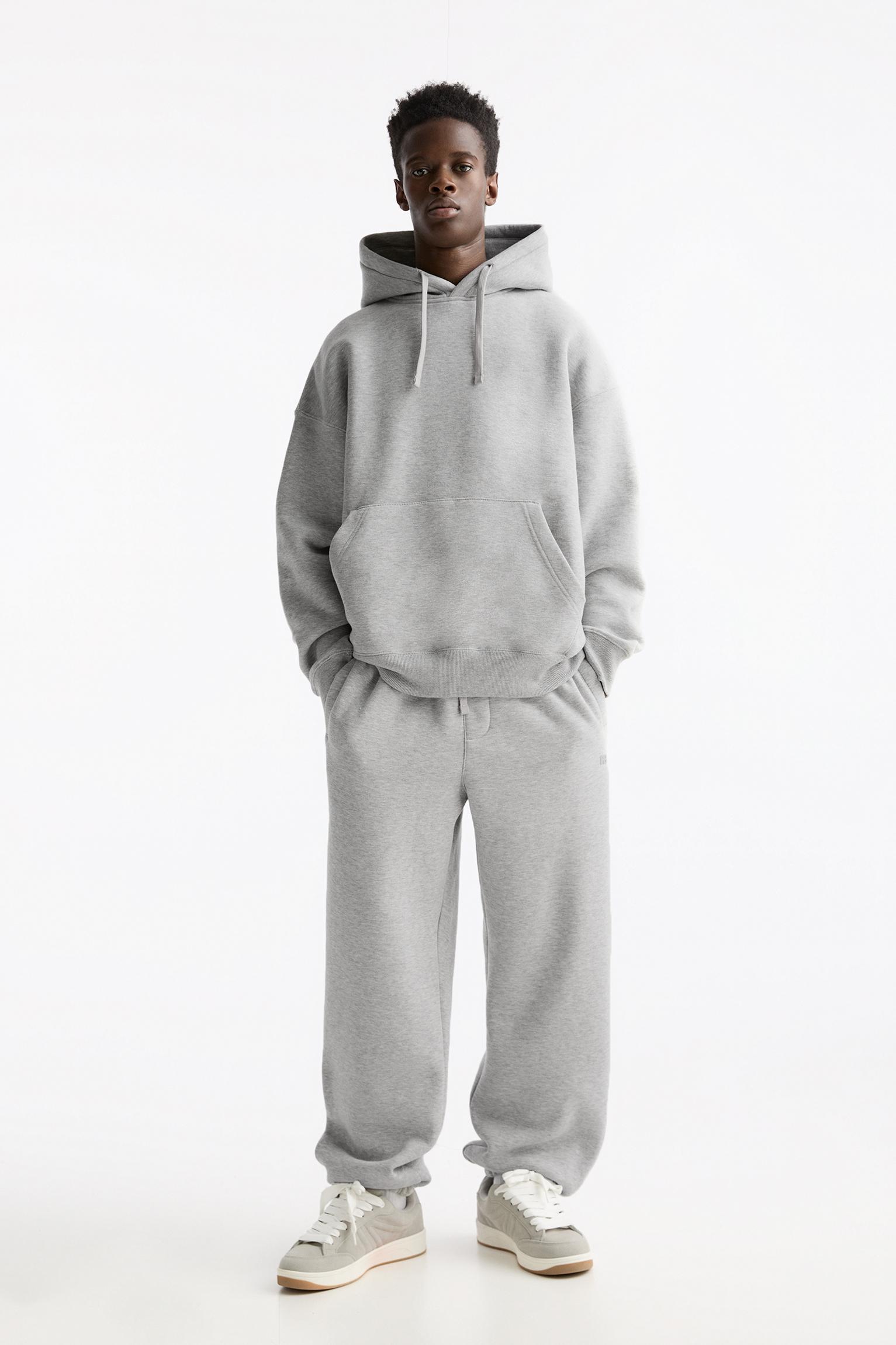 Hoodie and tracksuit sweatpants pack Product Image