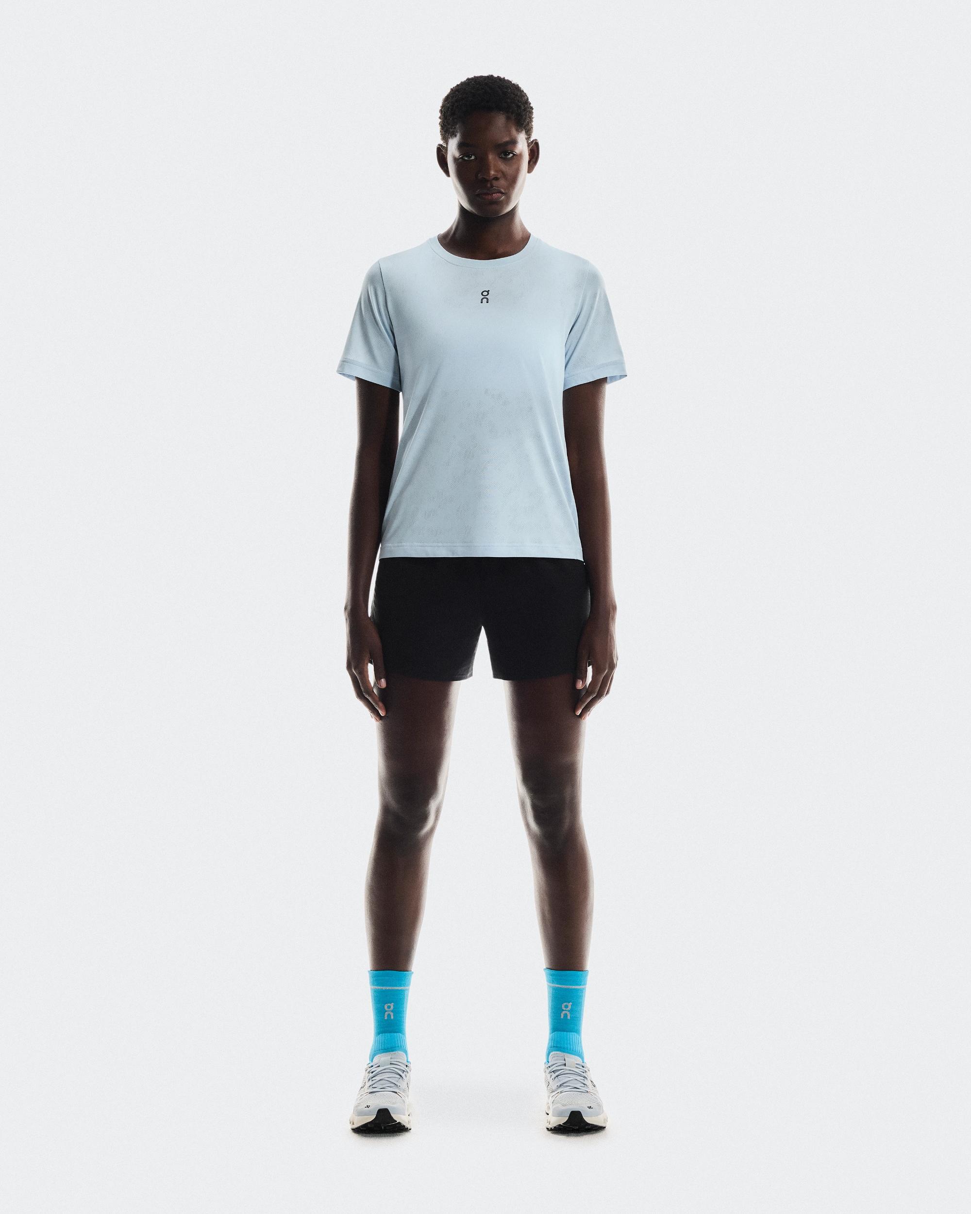 Trail-T: Lightweight Women’s Tee For Trail Running | On Product Image