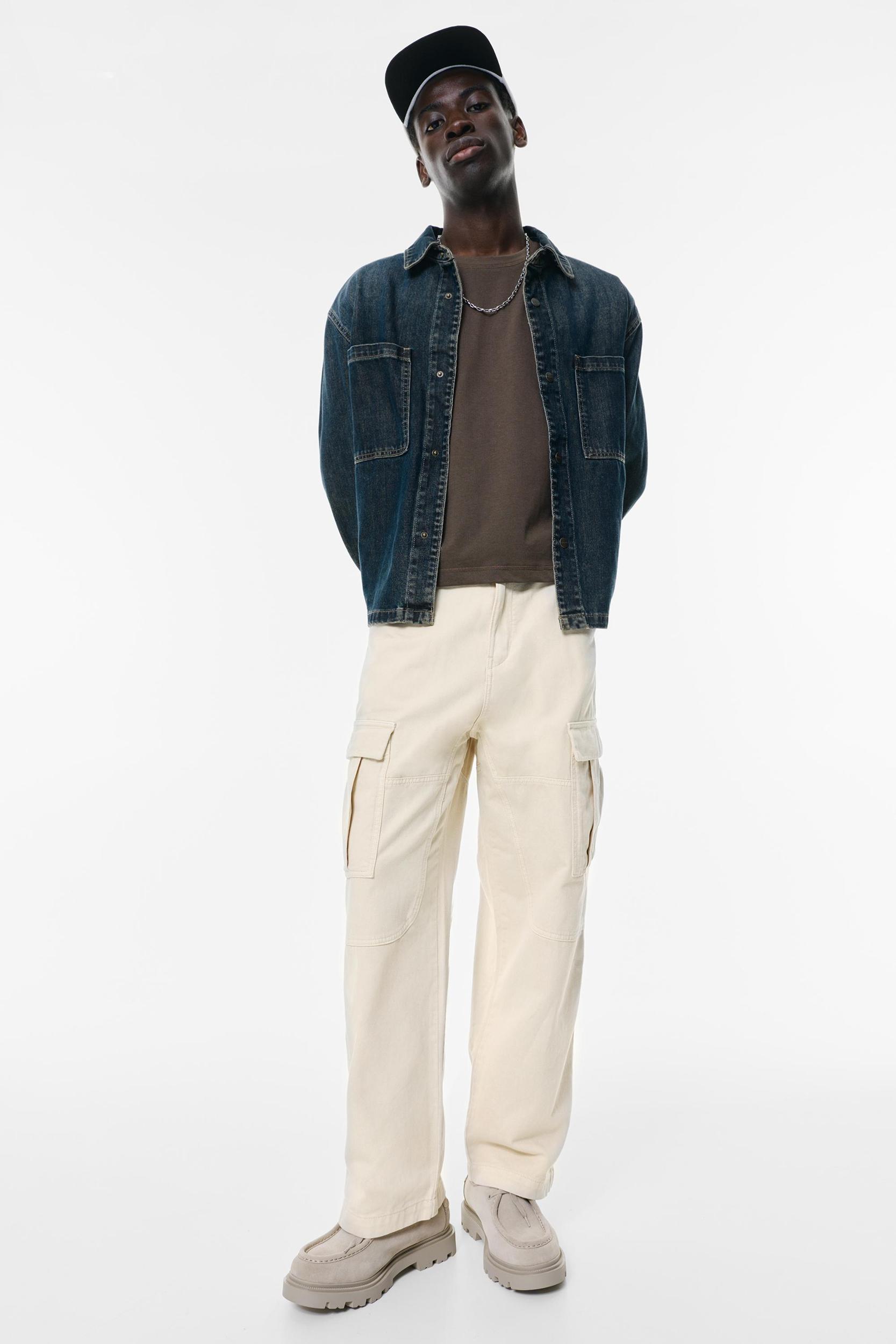 Baggy cargo trousers Product Image