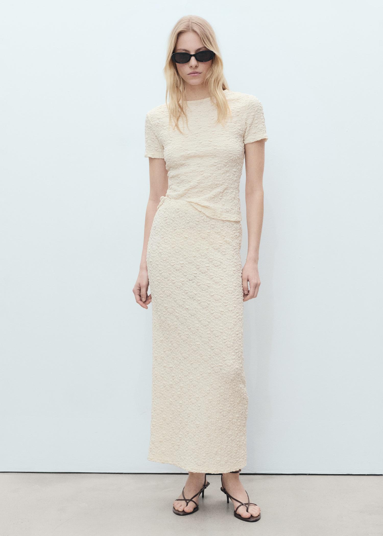 Textured cotton-blend t-shirt - Women | MANGO USA Product Image