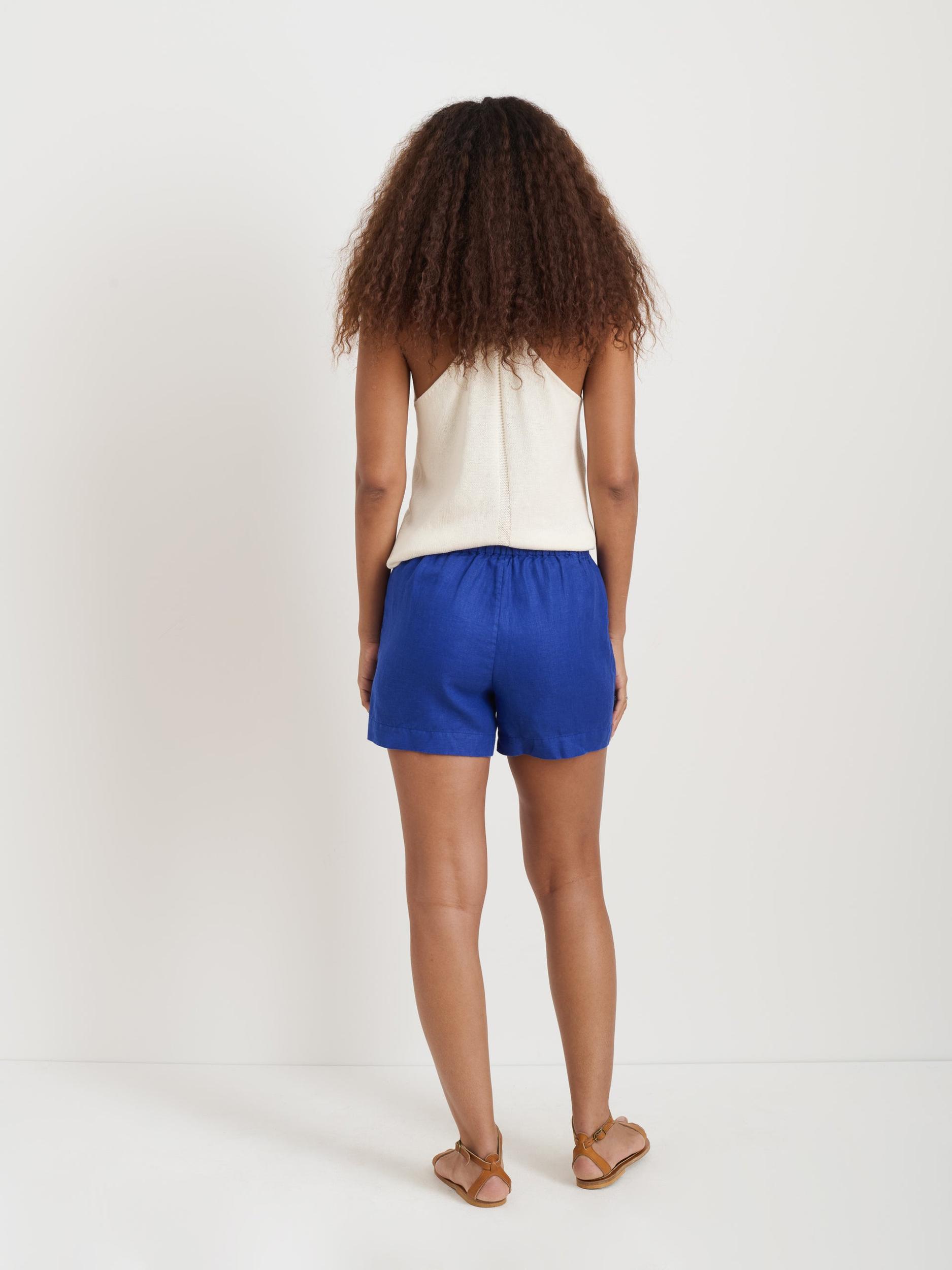 Riley Pull On Short In Linen Product Image