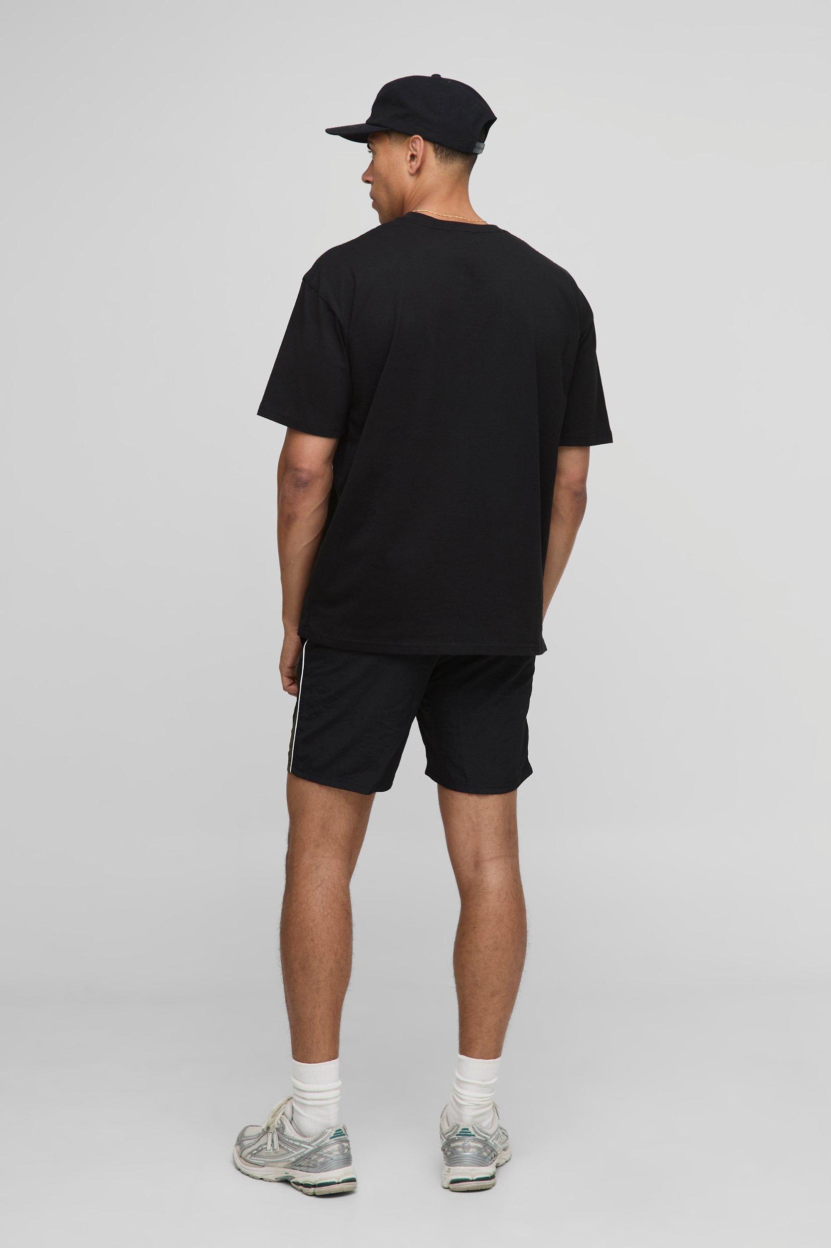 Oversized L'Homme T-Shirt | boohooMAN USA Product Image