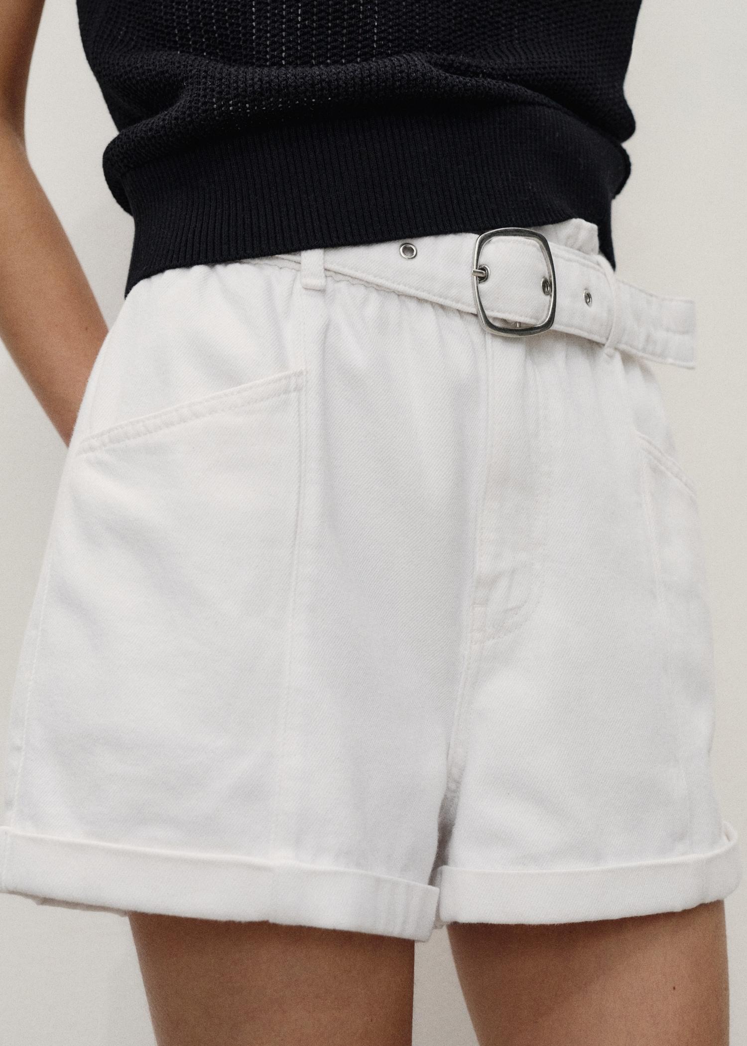 Paperbag shorts with rolled hem and belt - Women | MANGO USA Product Image