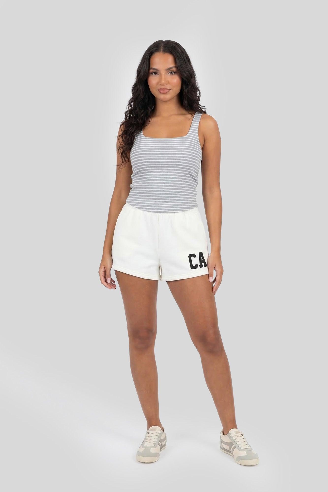 Graphic Fleece Short Female Product Image