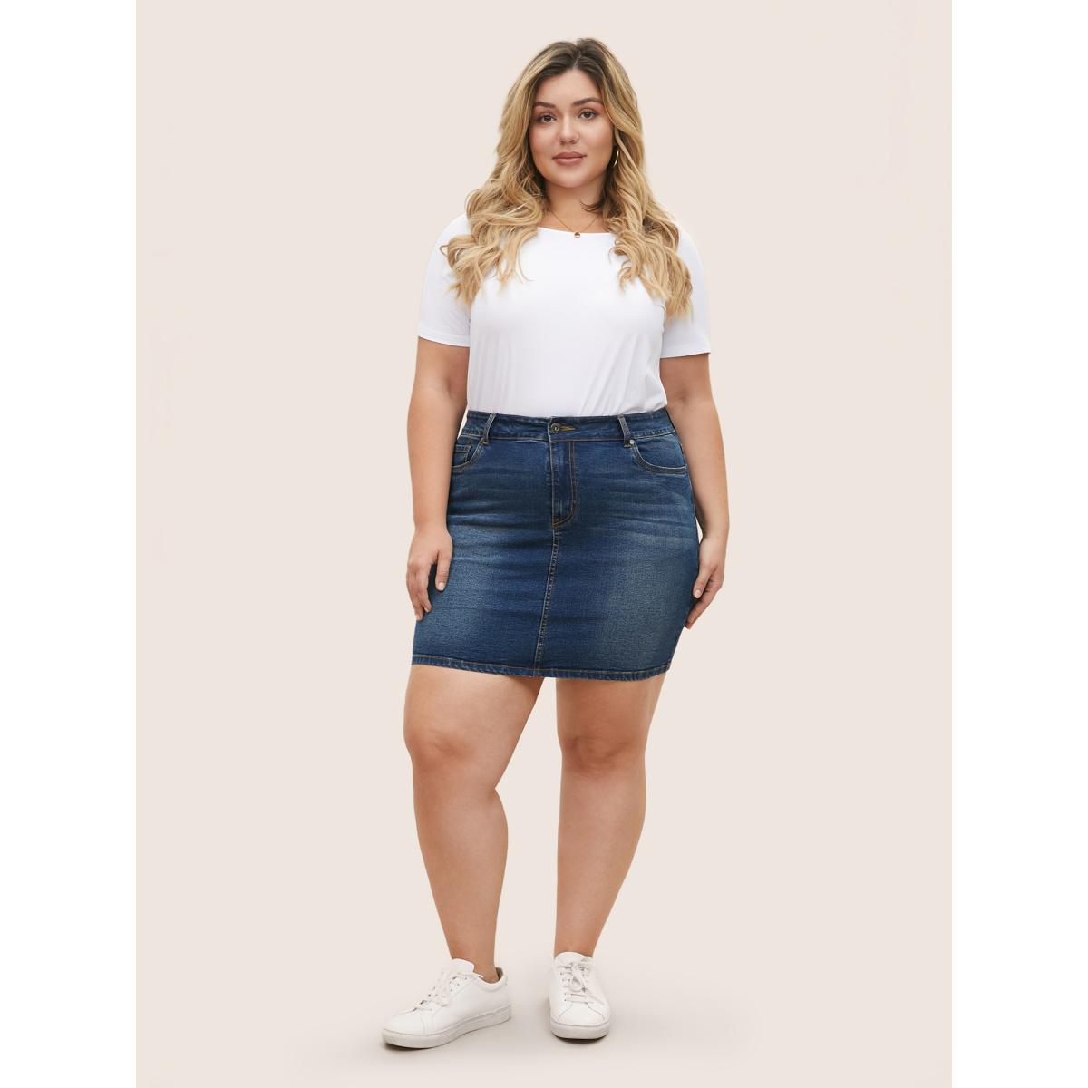 Plus Size Vintage Dark Wash Button Up Bodycon Denim Skirt Women Blue Everyday Non High stretch Dark Wash 14/1X Slanted pocket Elegant Denim Skirts BloomChic Product Image