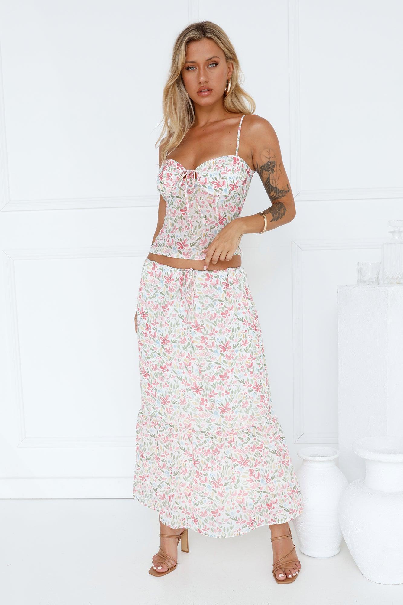 Queen Of Flowers Set Floral Product Image