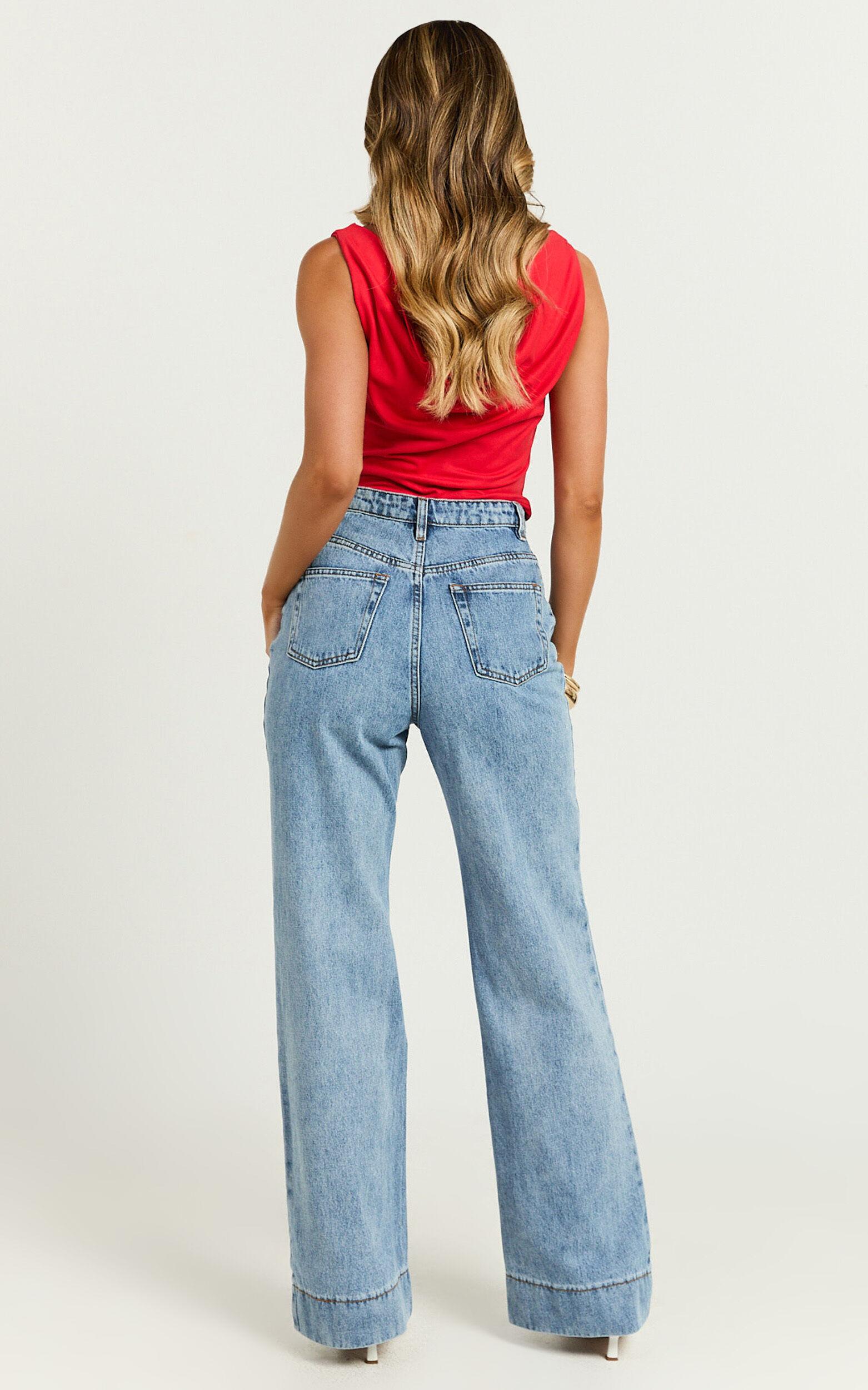 Vancouver Jeans - High Waist Straight Leg Patch Pocket Denim Jeans in Blue Wash Product Image