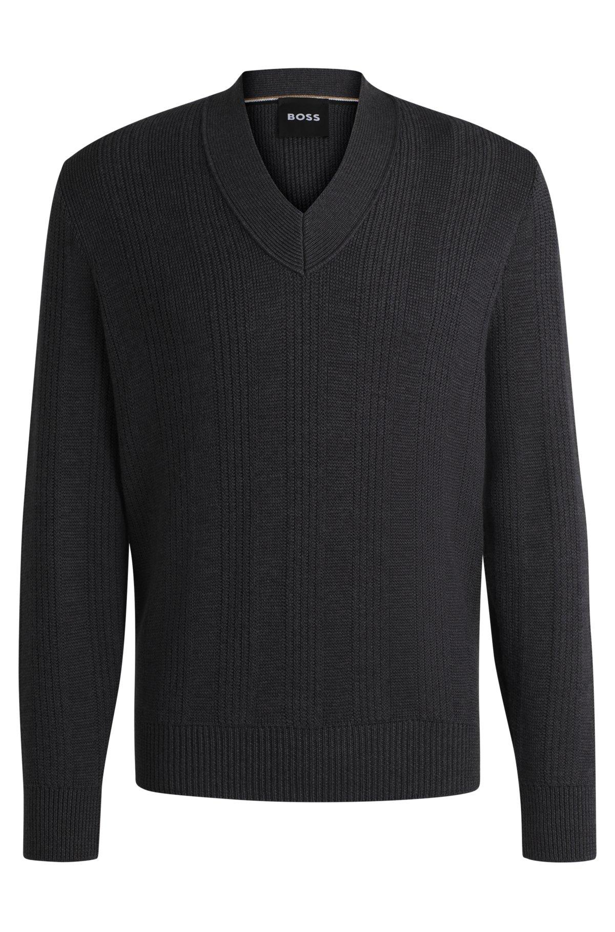 Mixed-structure V-neck sweater in wool Product Image