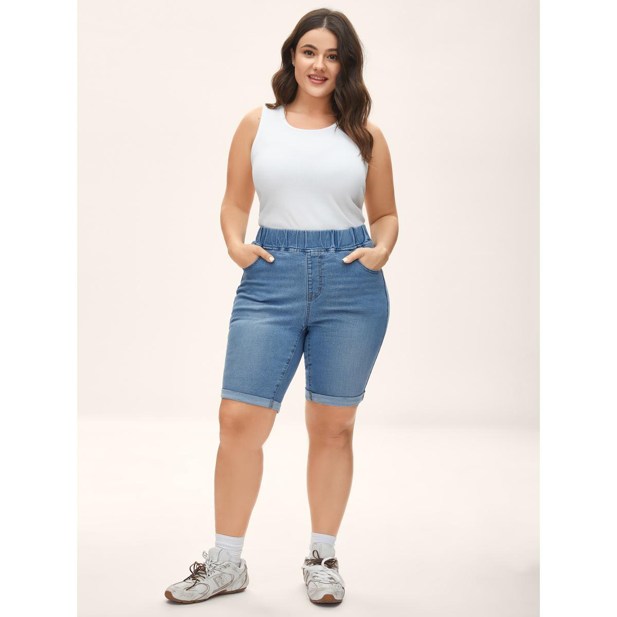 Plus Size Pull-On Stretchy Waist Denim Shorts Women Denimblue Medium stretch Casual Slanted pocket Leisure Denim Shorts BloomChic 10/M Product Image