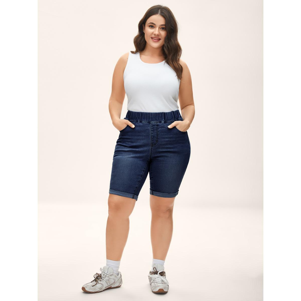 Plus Size Pull-On Stretchy Waist Denim Shorts Women Darkindigo Medium stretch Casual Slanted pocket Leisure Denim Shorts BloomChic 12/L Product Image