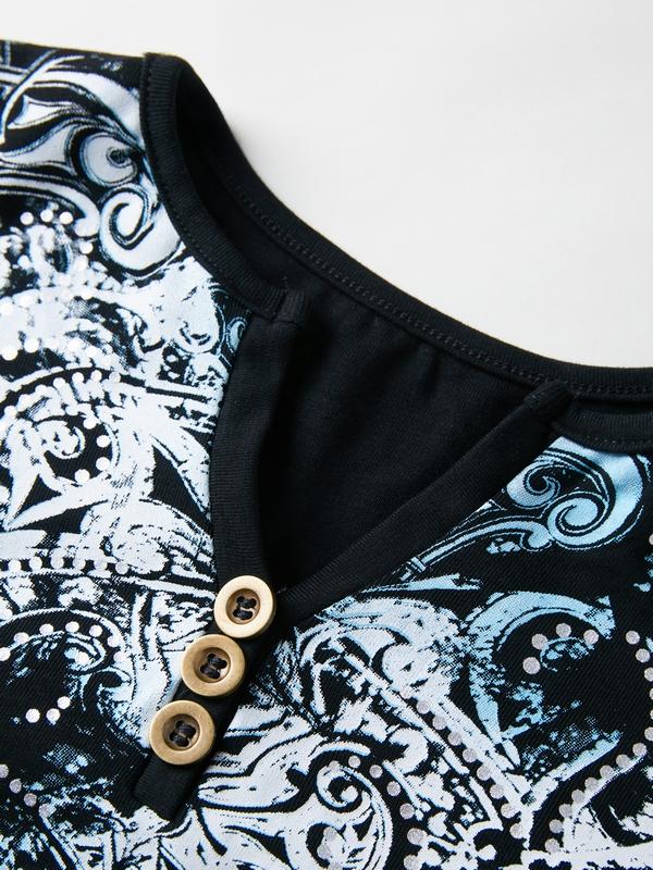 Gothic Print V Neck Long Sleeve Tee Product Image