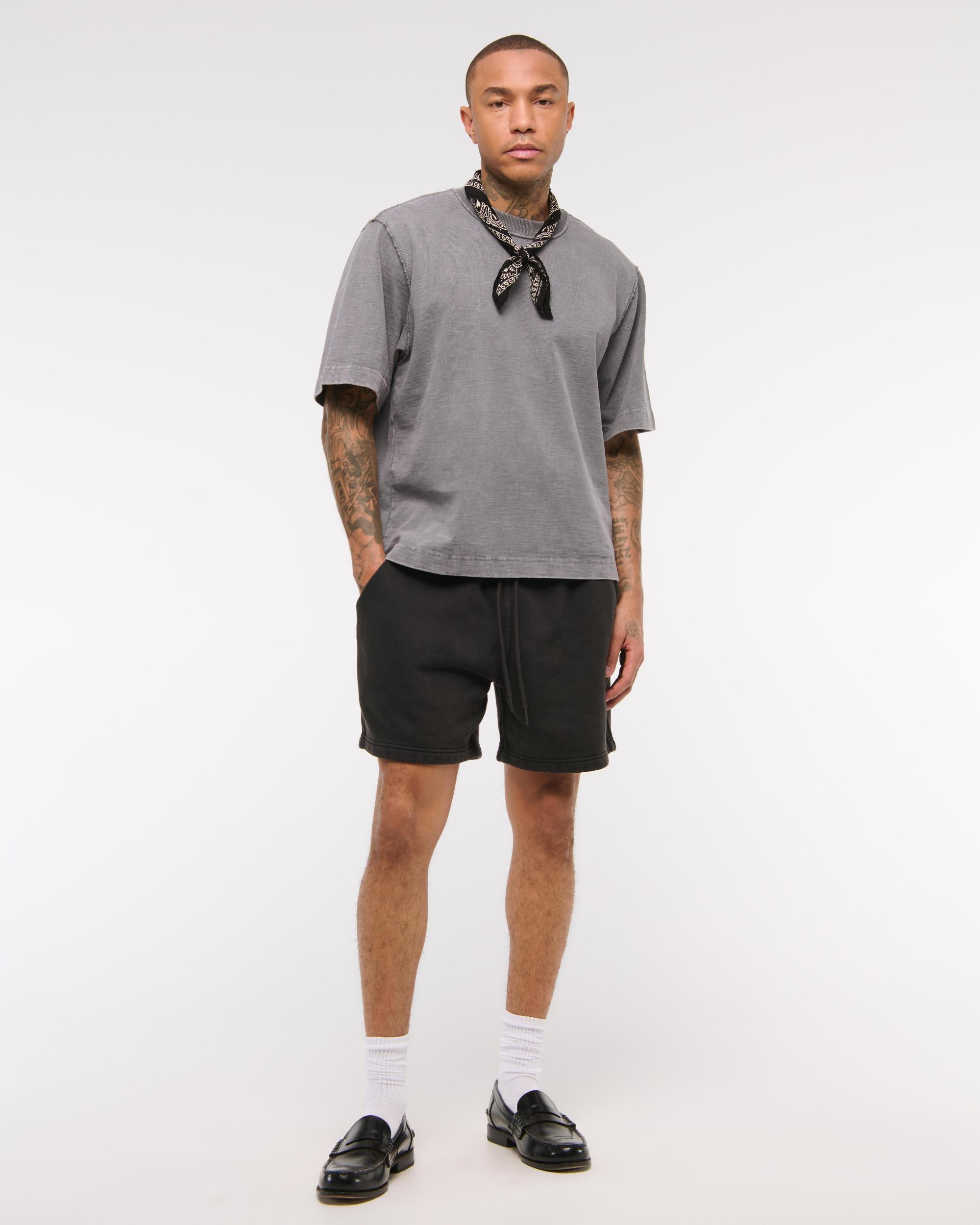 Essential Short Product Image