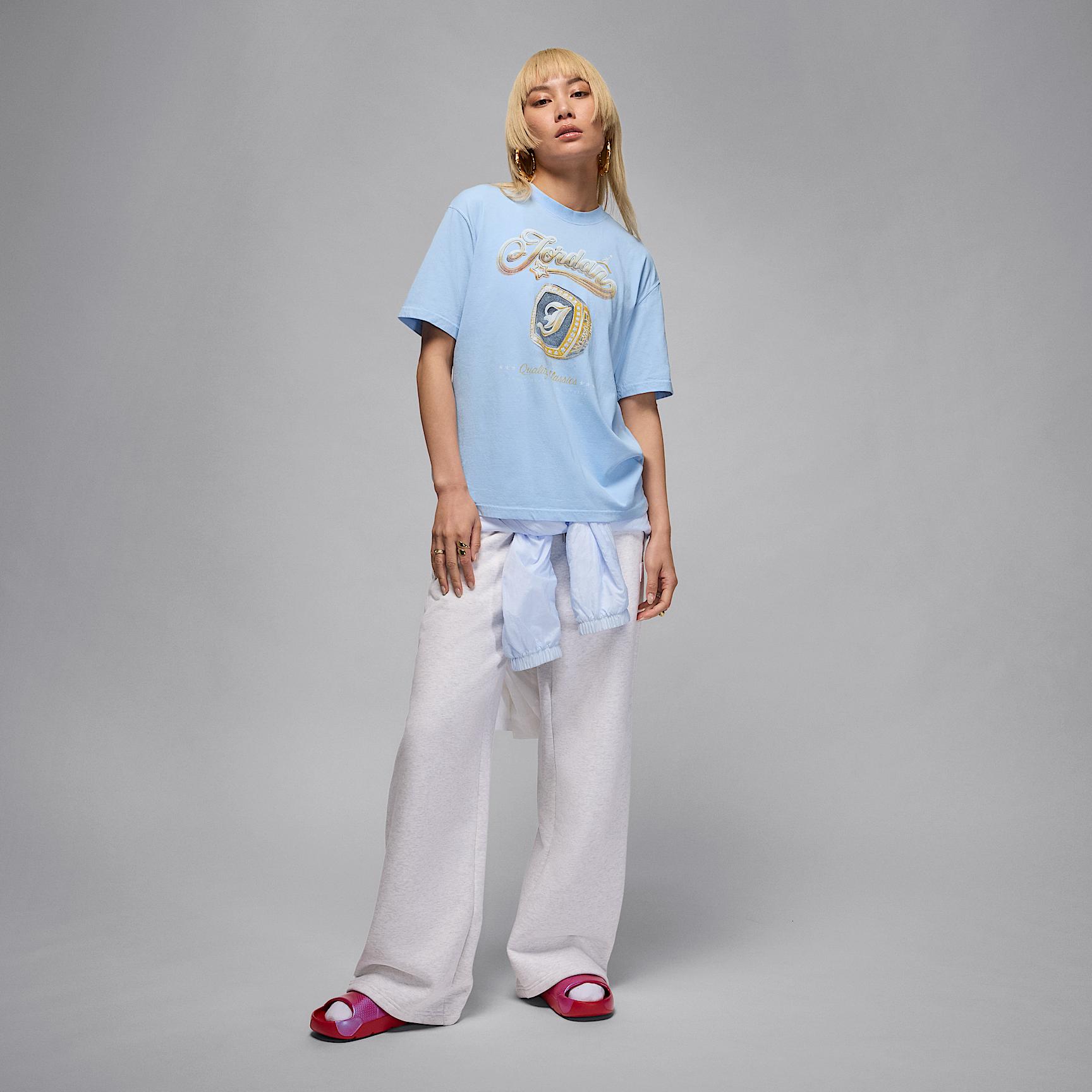 Womens Jordan Graphic T-Shirt | IH7625-010 Product Image