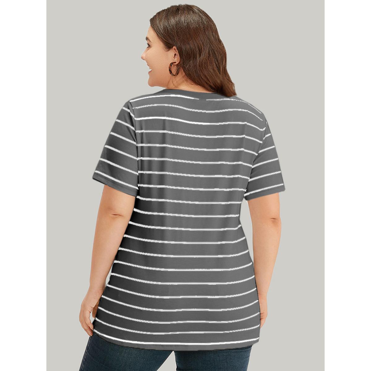 Plus Size Striped Print Round Neck T-shirt Gray Women Casual Contrast Striped Round Neck Dailywear T-shirts BloomChic 10/M Product Image