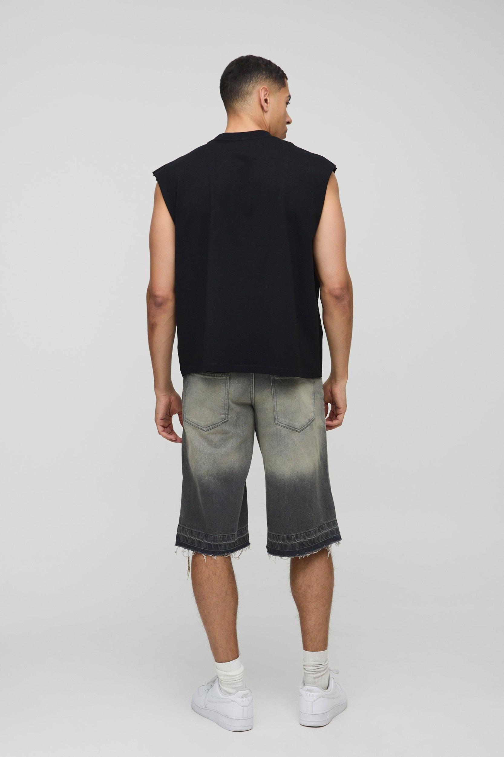 Oversized Boxy Extended Neck Skull Graphic Tank | boohooMAN USA Product Image