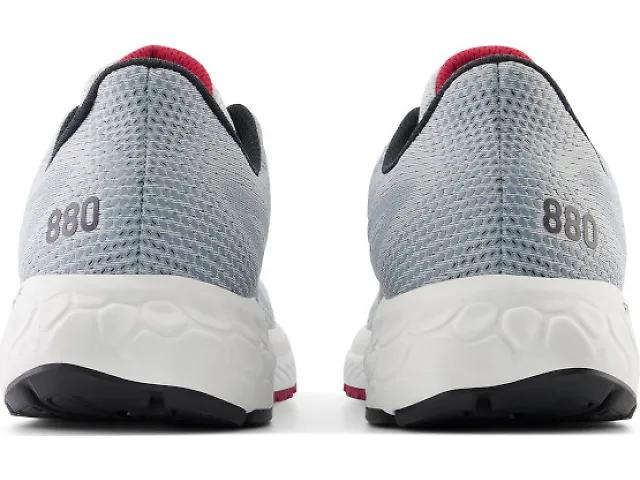 Men's | New Balance Fresh Foam 880 v13 Product Image