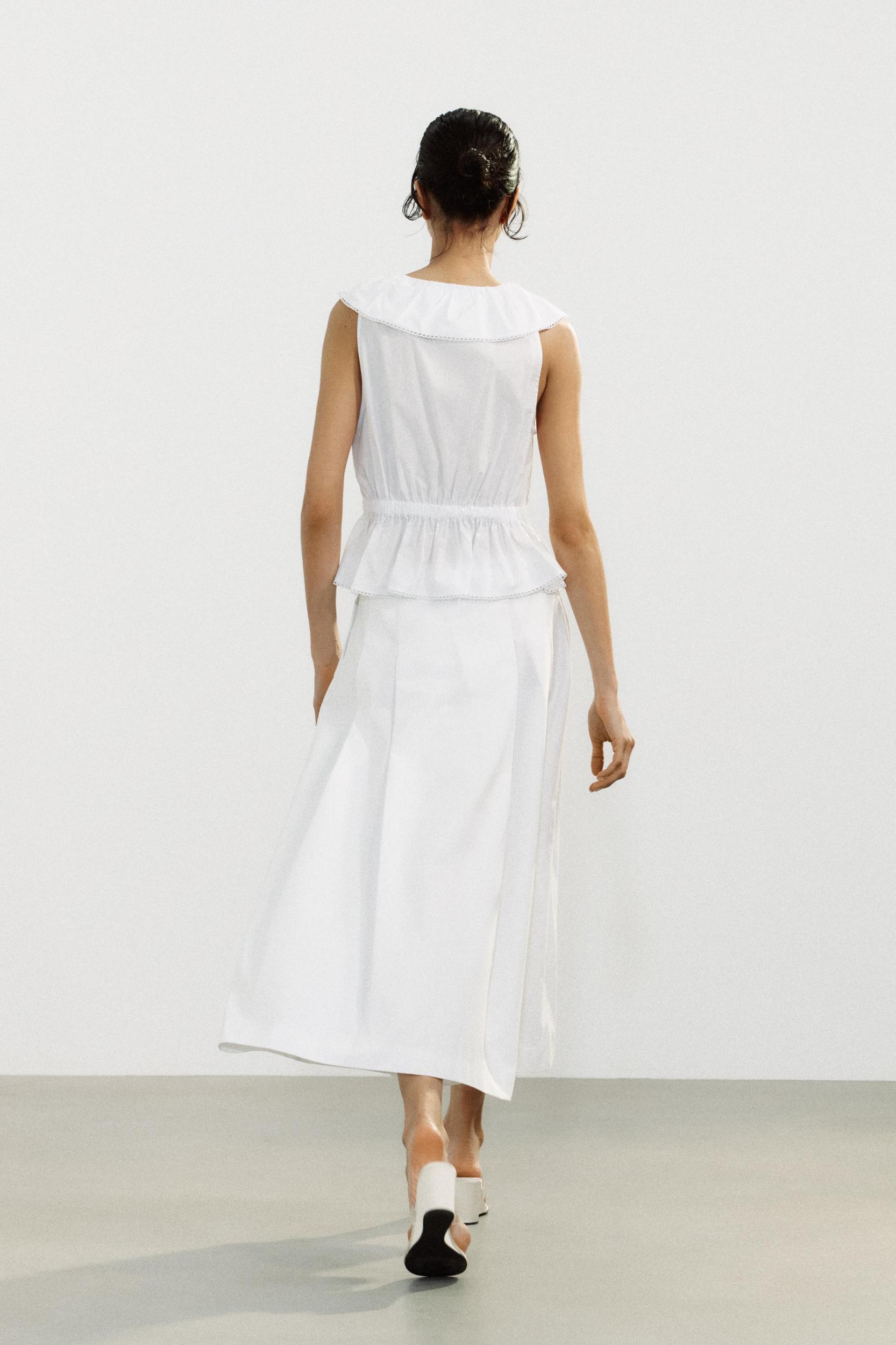 PLEATED MIDI SKIRT Product Image