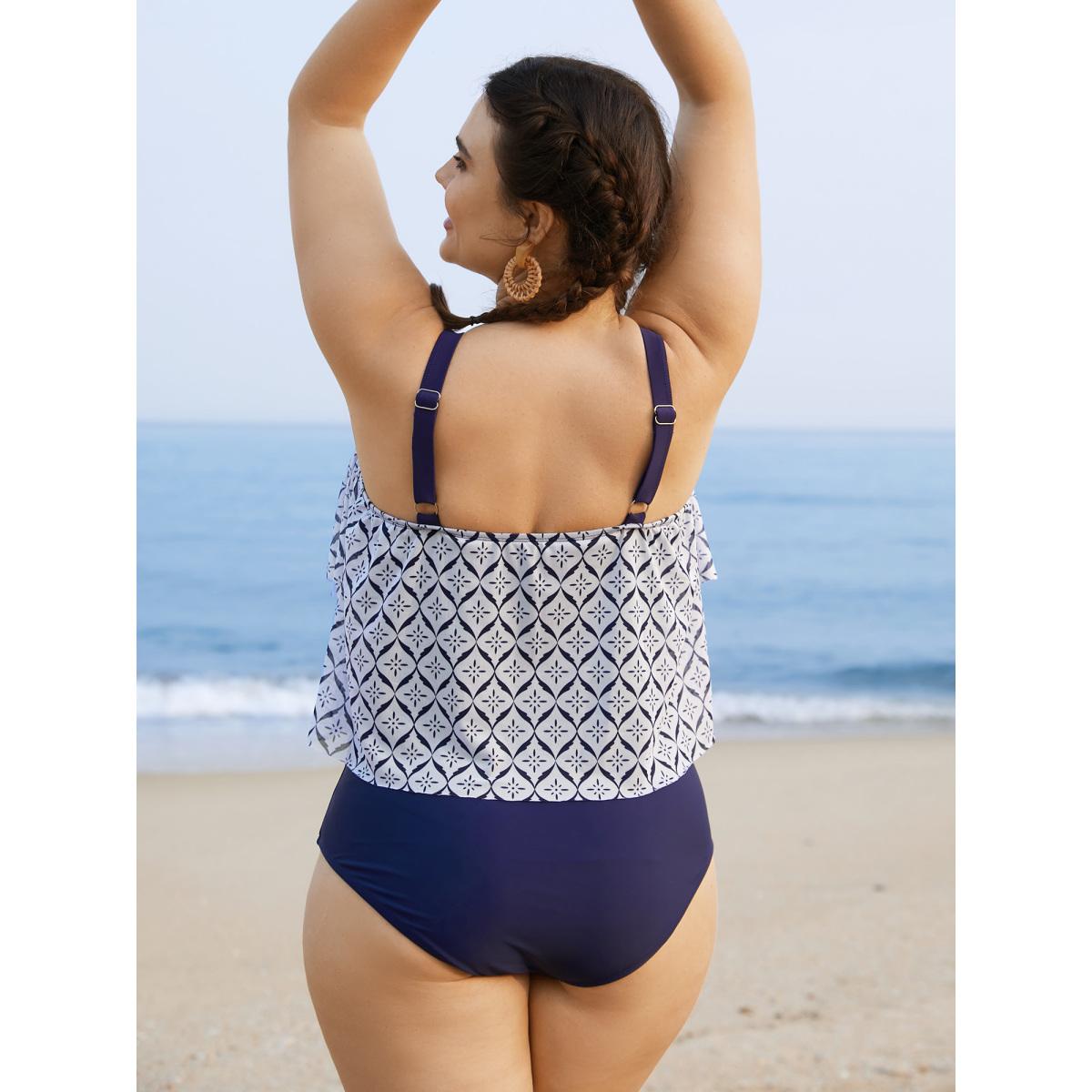 Plus Size Geometric Tiered Ruffles One Piece Swimsuit Women's Swimwear WhiteSmoke Beach Gathered Curve Bathing Suits High stretch One Pieces BloomChic 10/M Product Image