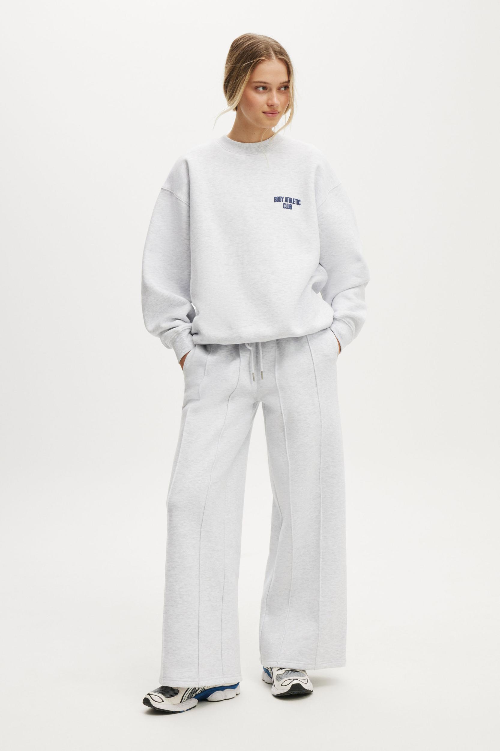 Plush Graphic Crew Sweatshirt Product Image