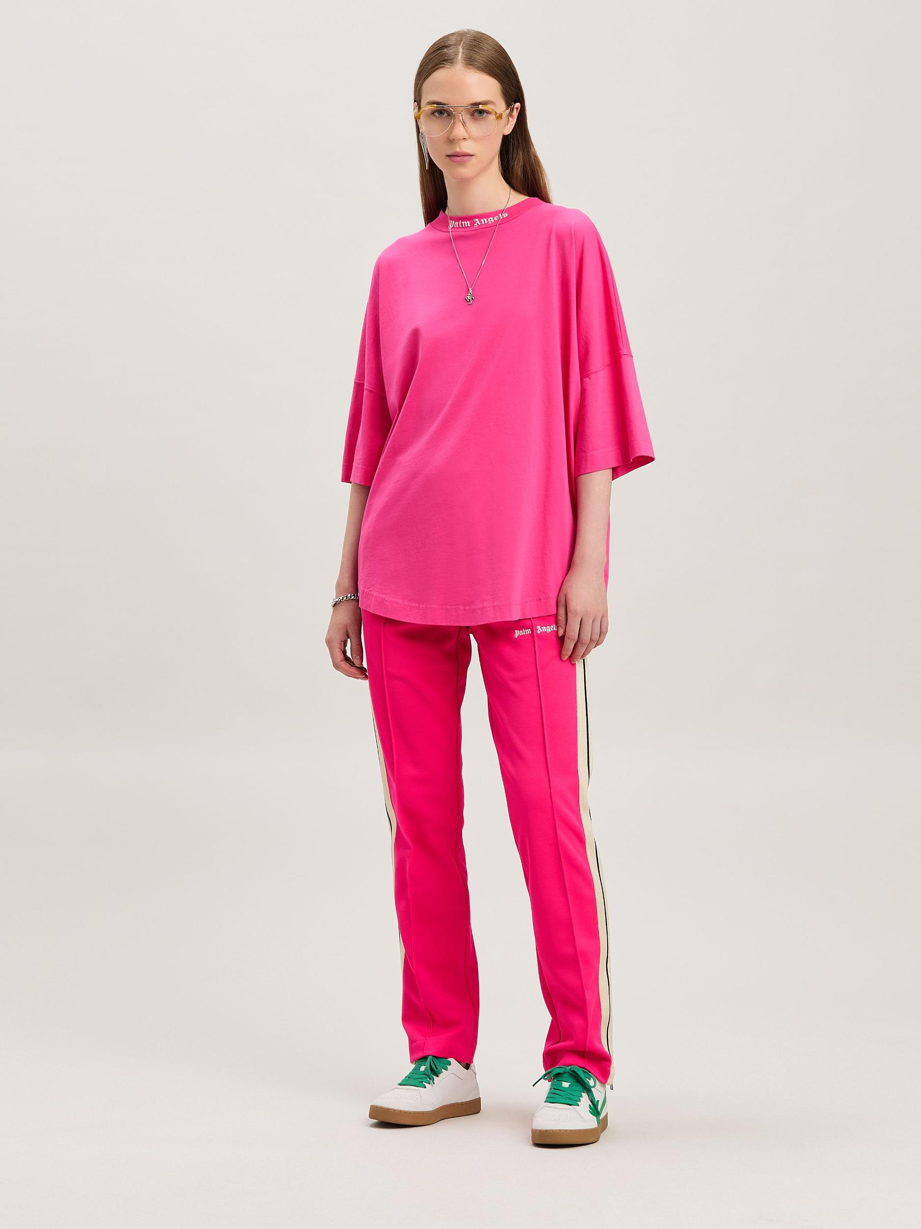BACK CURVED LOGO LOOSE TEE FUCHSIA - SOF Product Image