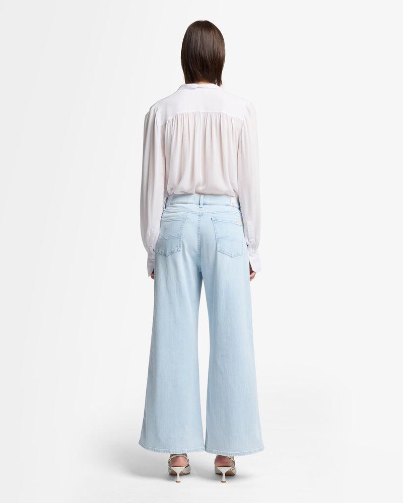 Left Hand Cropped Lotta Product Image