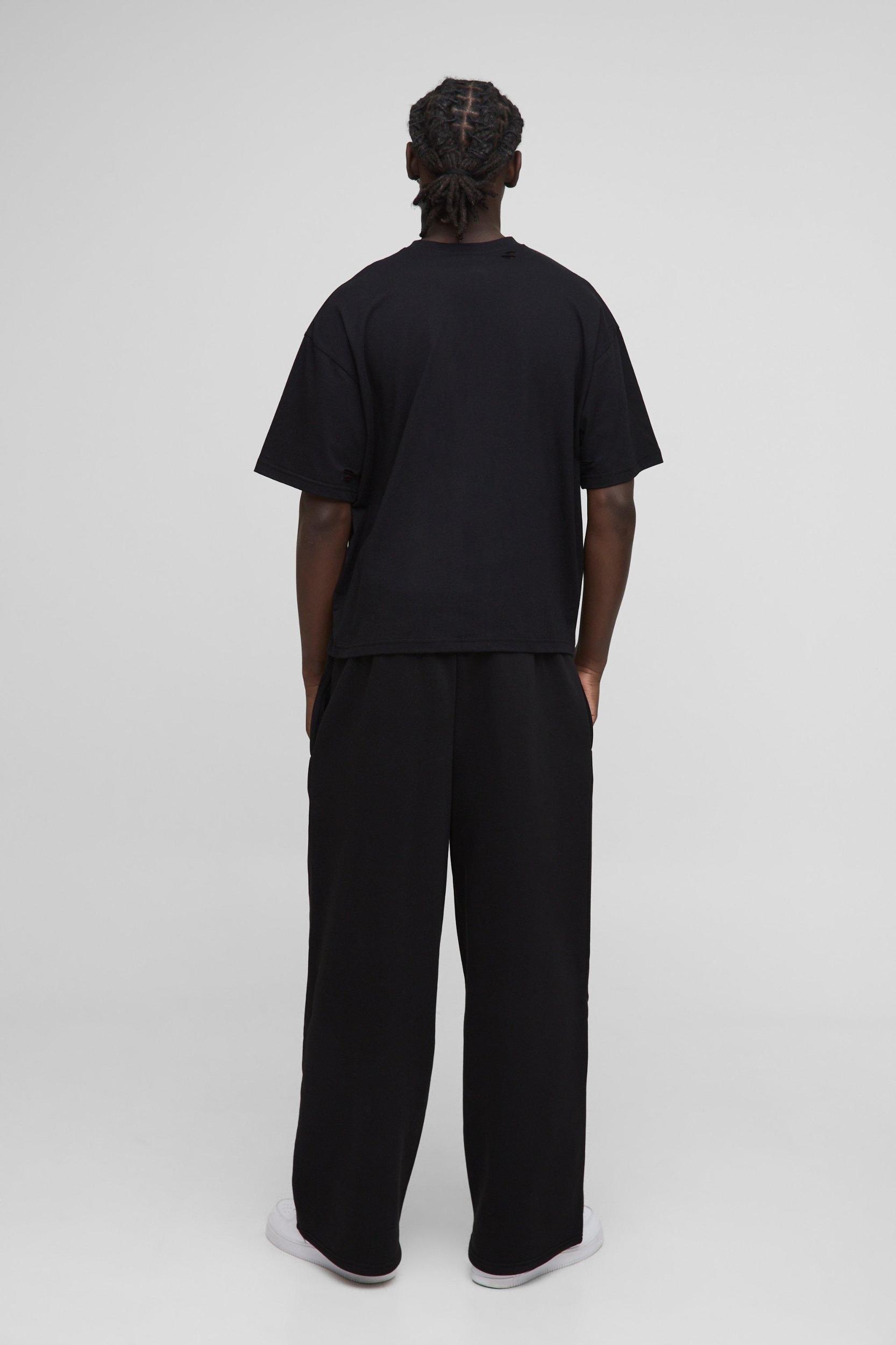 Oversized Distressed Boxy T-Shirt and Sweatpants Set | boohooMAN USA Product Image