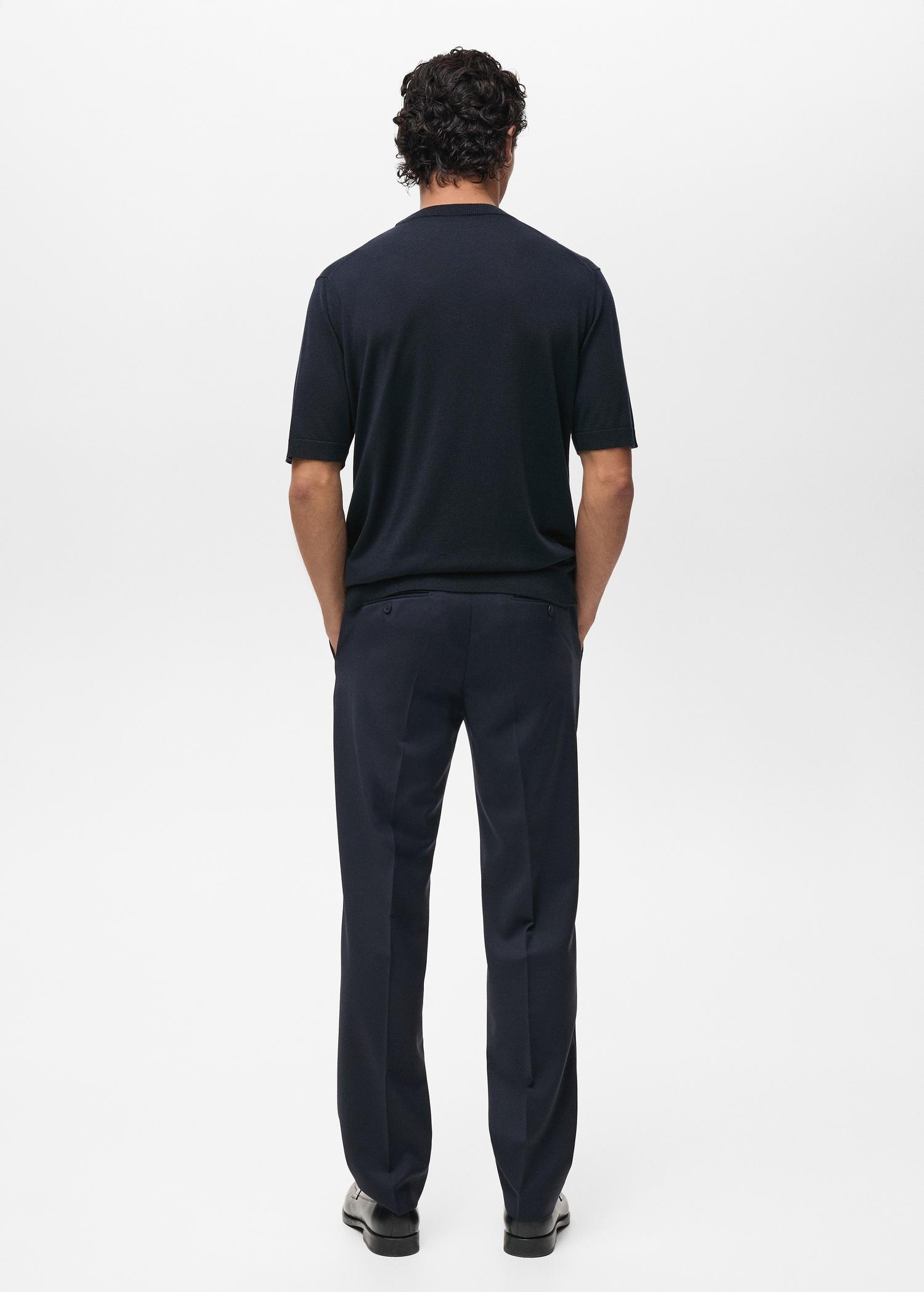 Fine-knit lyocell t-shirt - Men | MANGO USA Product Image