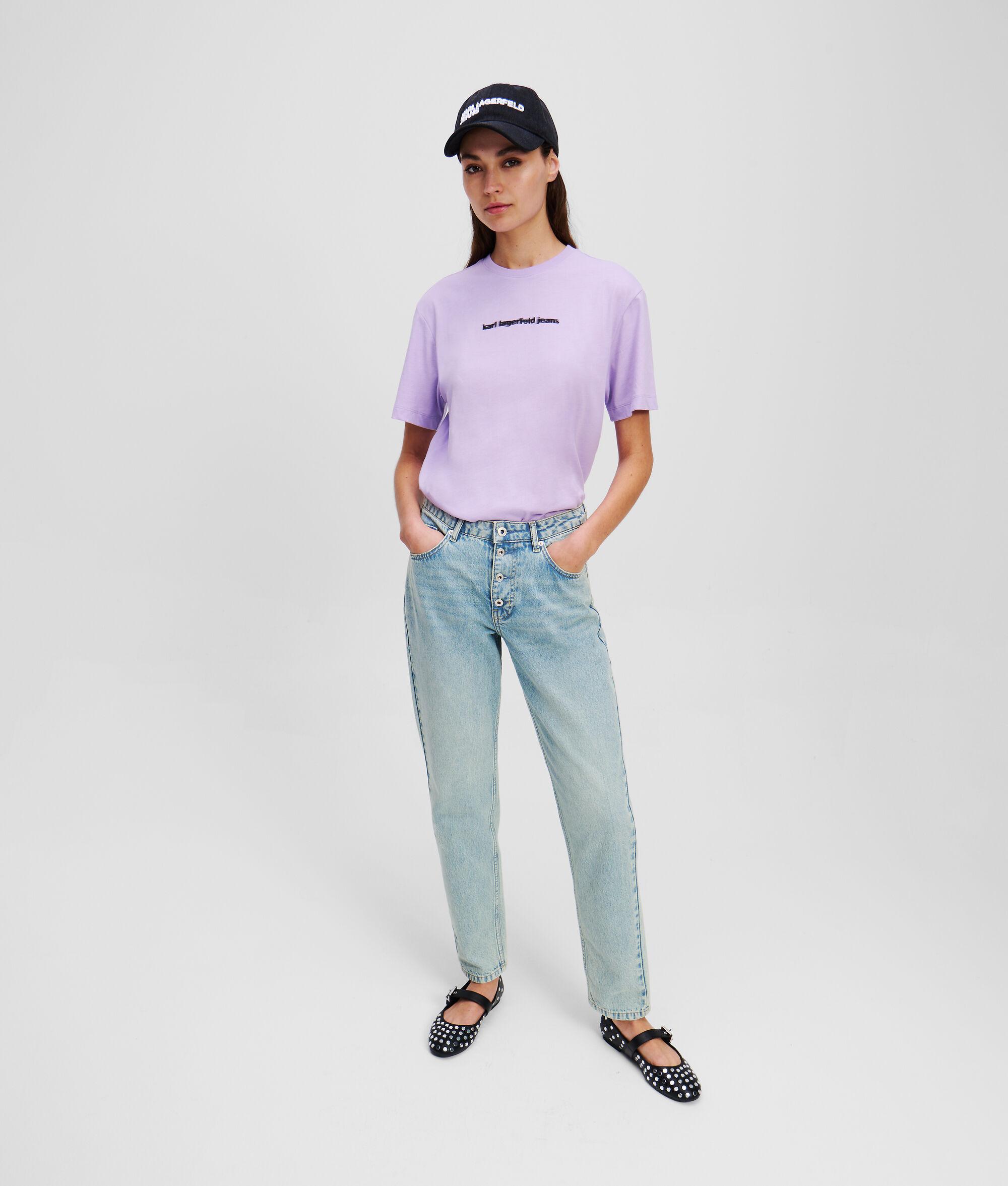 MOM JEANS Product Image