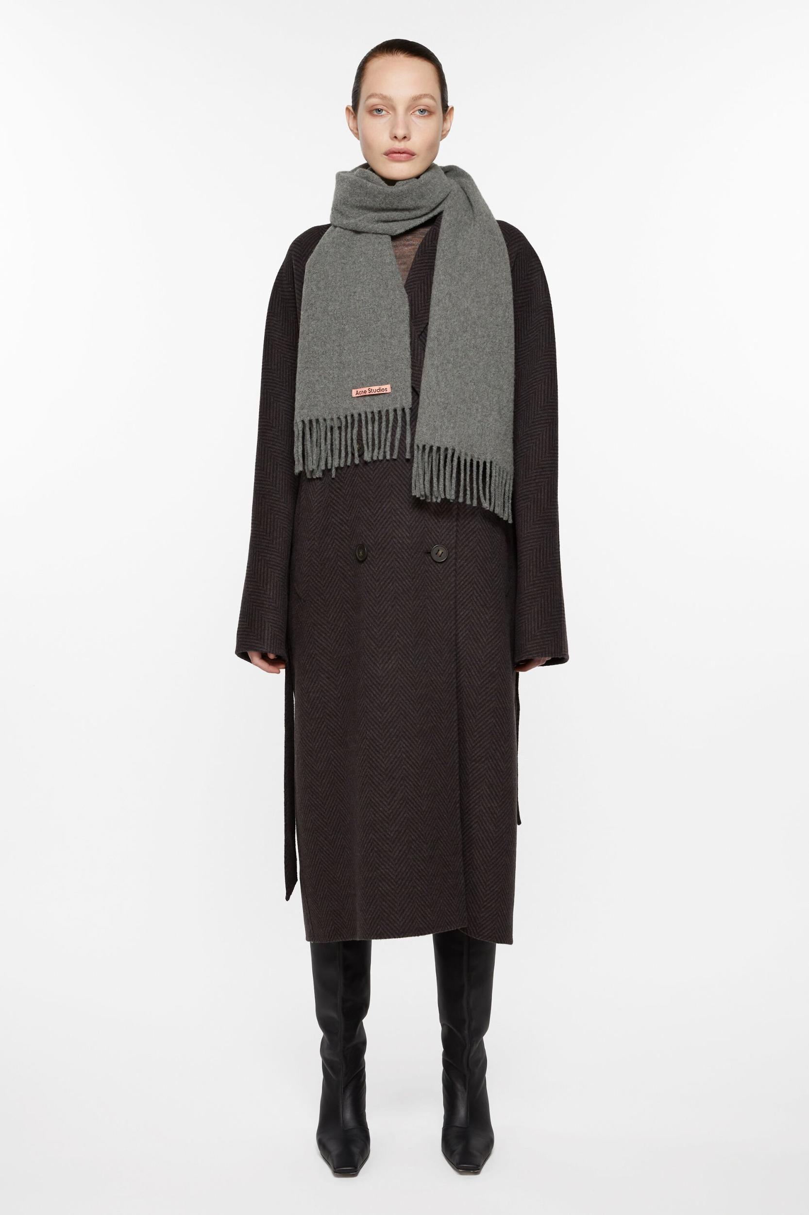 Fringe wool scarf - skinny Product Image
