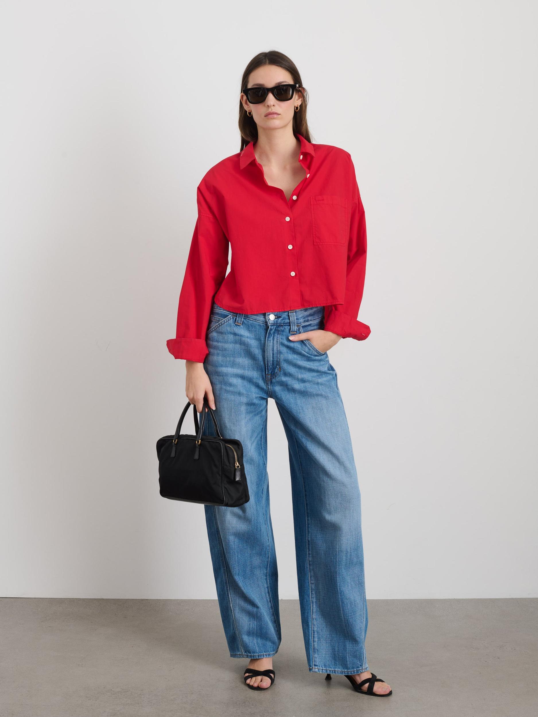 Cropped Jo Shirt in Cotton Poplin Product Image