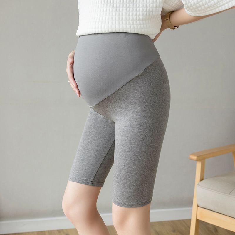Maternity Elastic Waist Plain Yoga Shorts Product Image