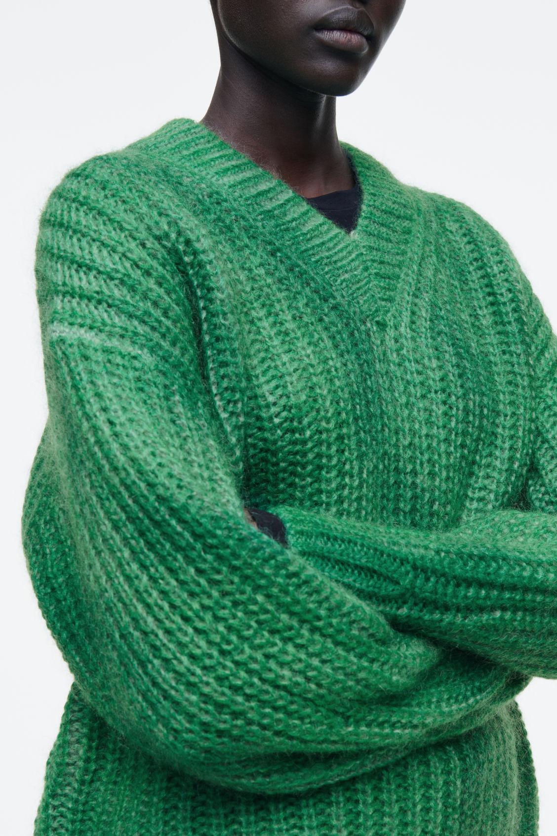 SPRAY-EFFECT MOHAIR V-NECK SWEATER Product Image