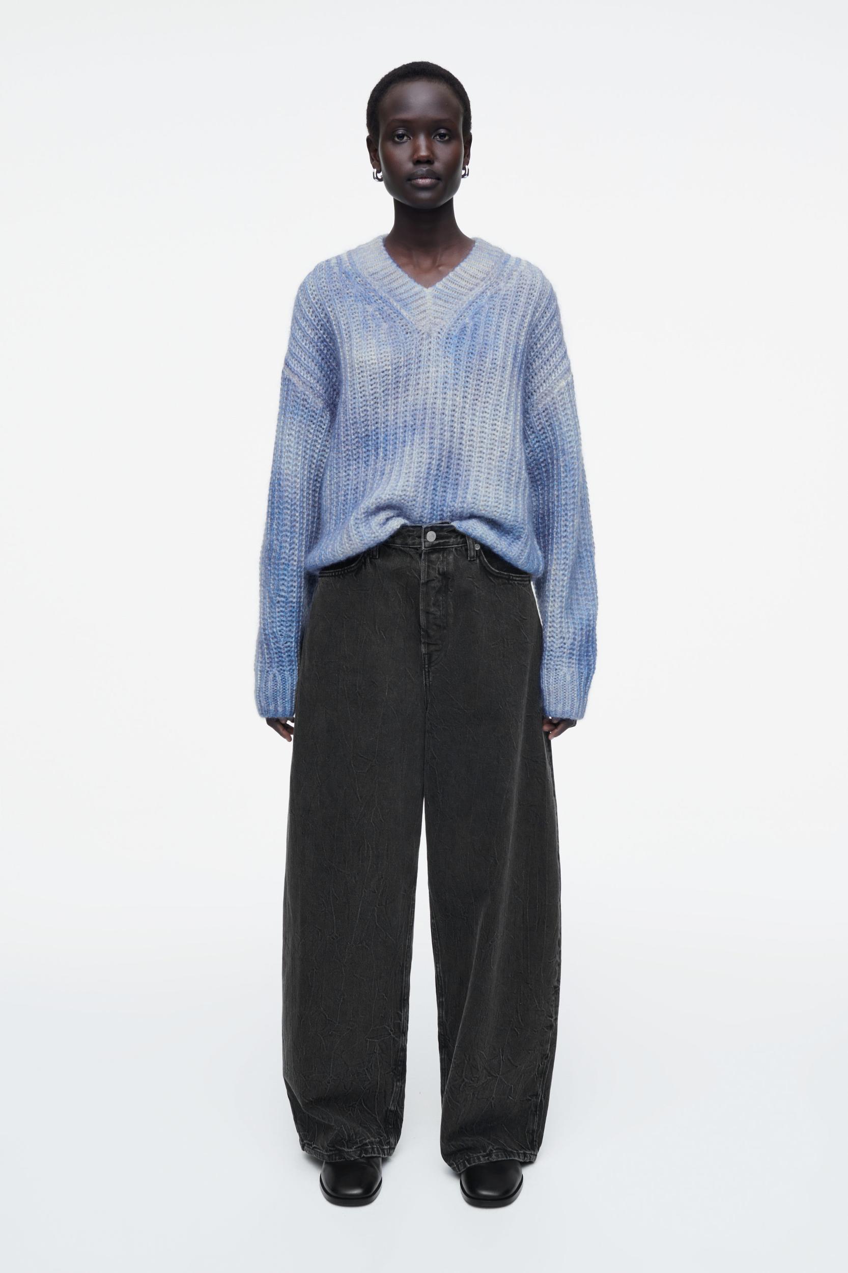 SPRAY-EFFECT MOHAIR V-NECK SWEATER Product Image