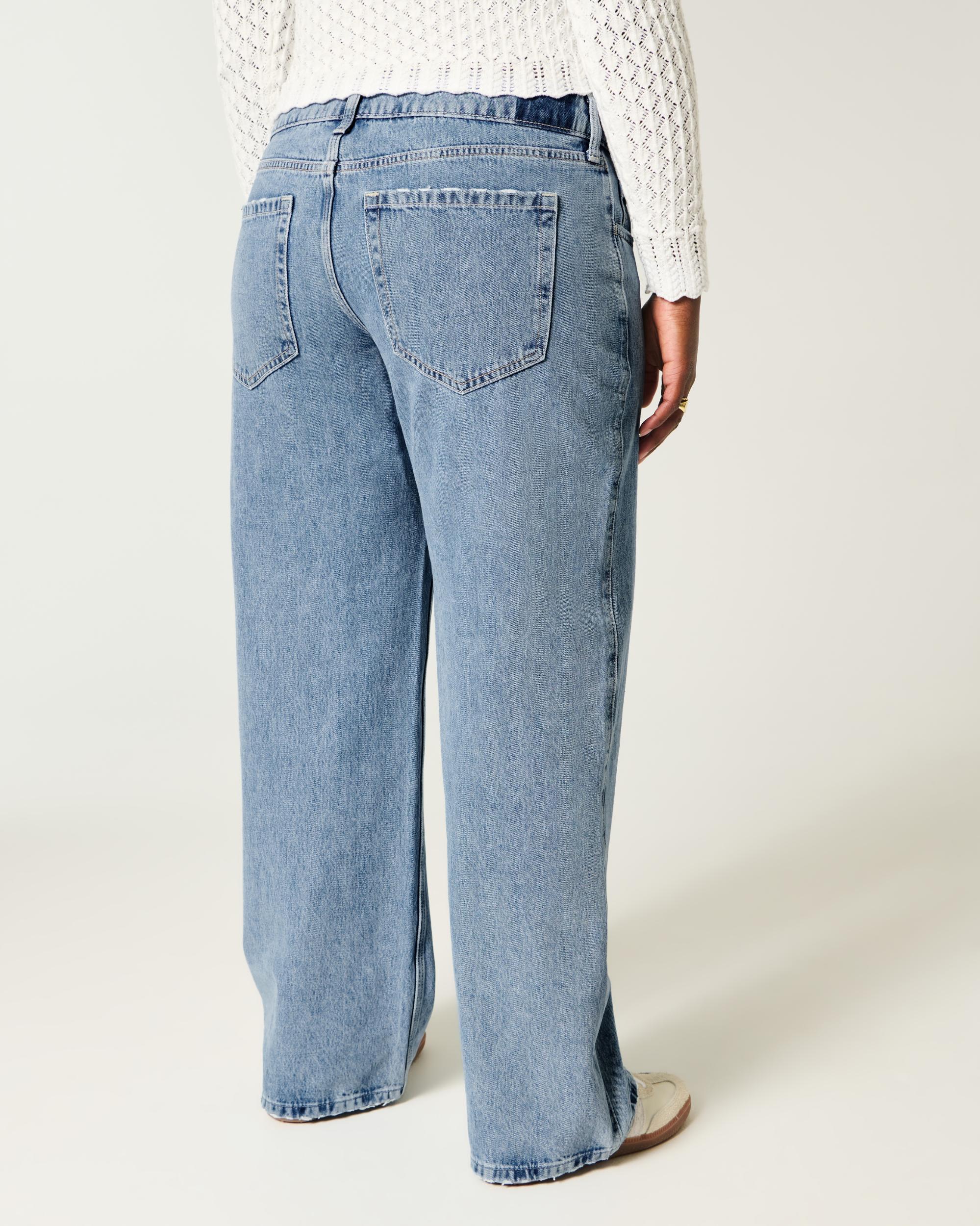 Curvy Low-Rise Medium Wash Baggy Jeans Product Image