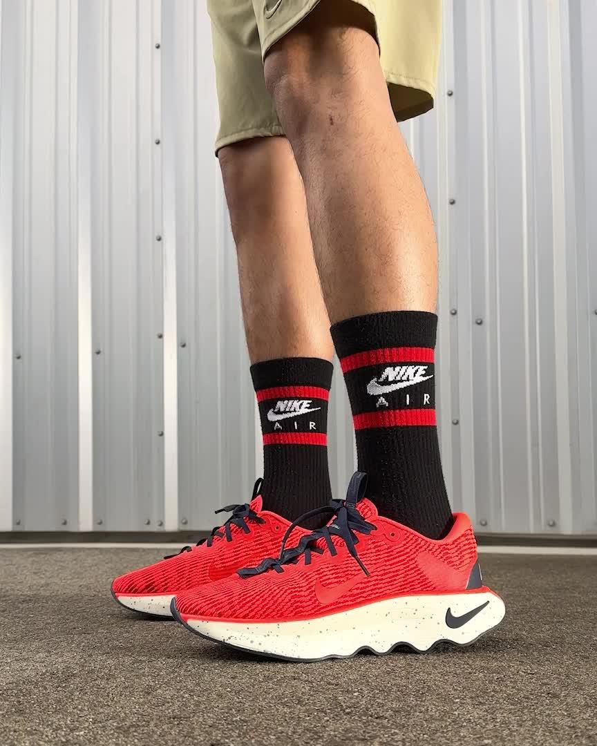 Nike Motiva Men's Walking Shoes Product Image