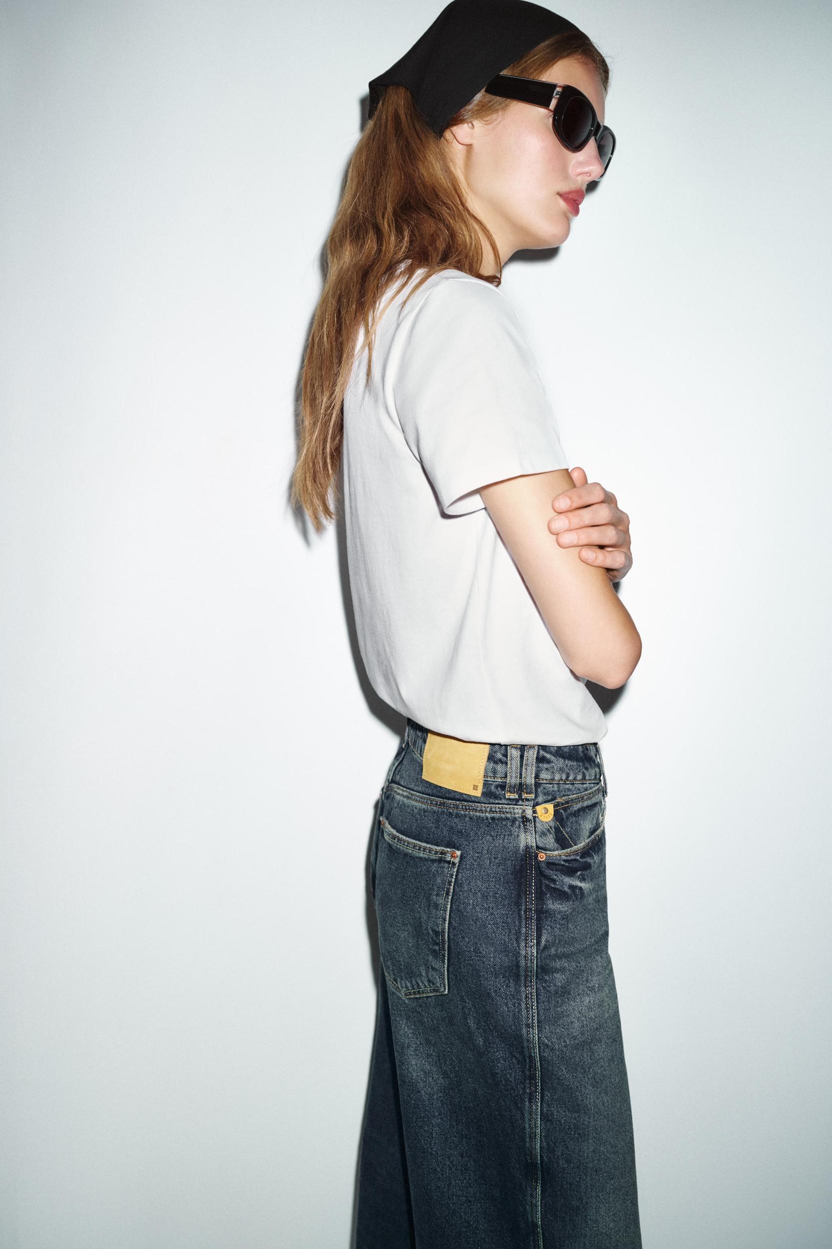 RUSTIC COTTON T-SHIRT Product Image