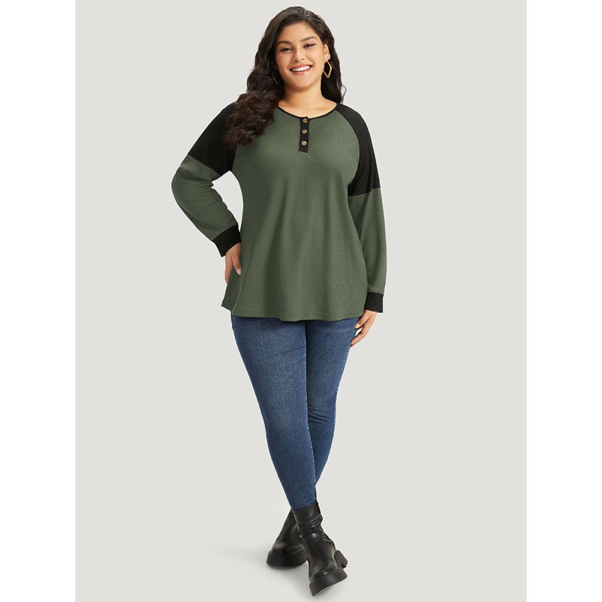 Plus Size Waffle Knit Two Tone Raglan Sleeve T-shirt ArmyGreen Women Casual Elastic cuffs Plain Open Front Dailywear T-shirts BloomChic 28/5X Product Image