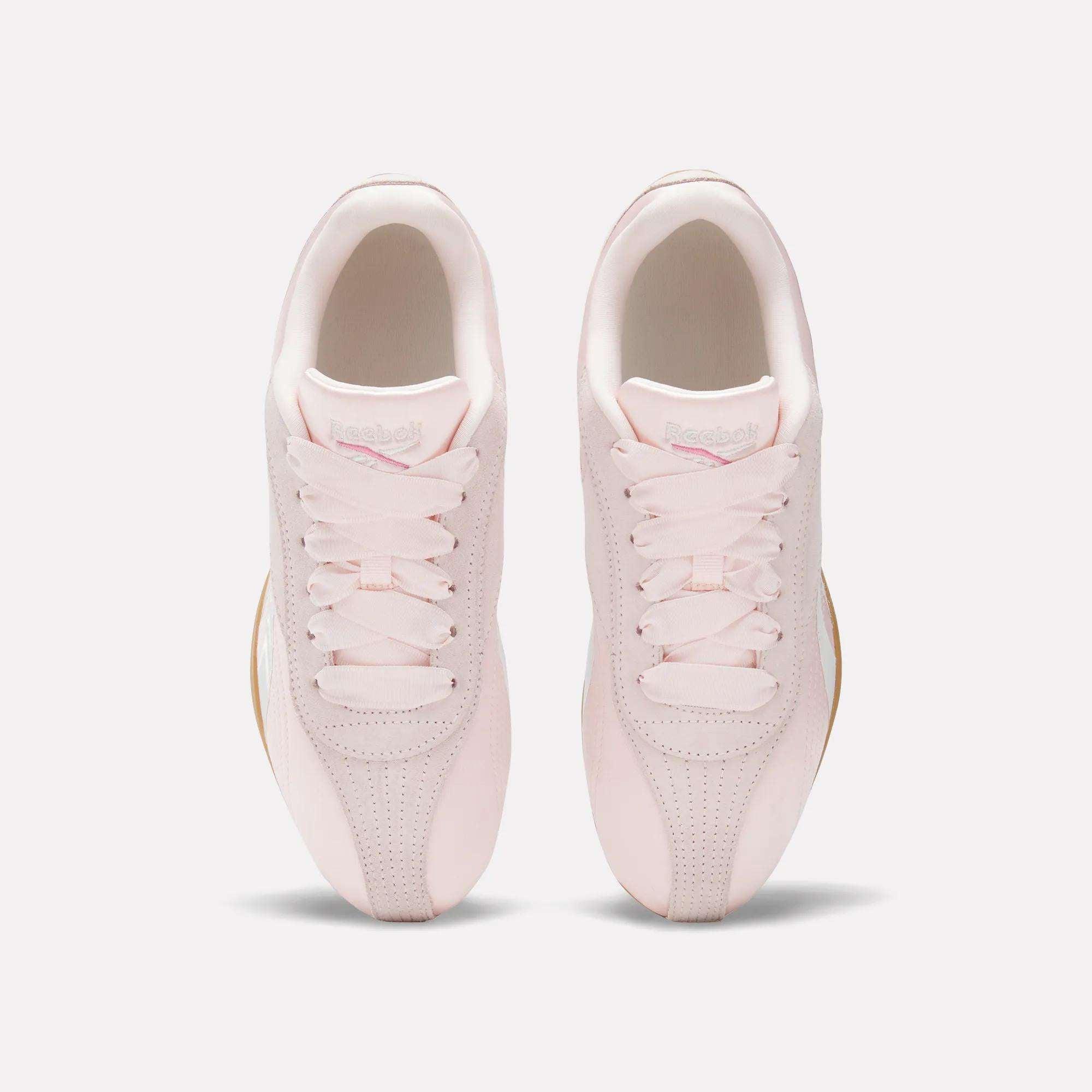 Women's Ultra Lo Shoes Product Image