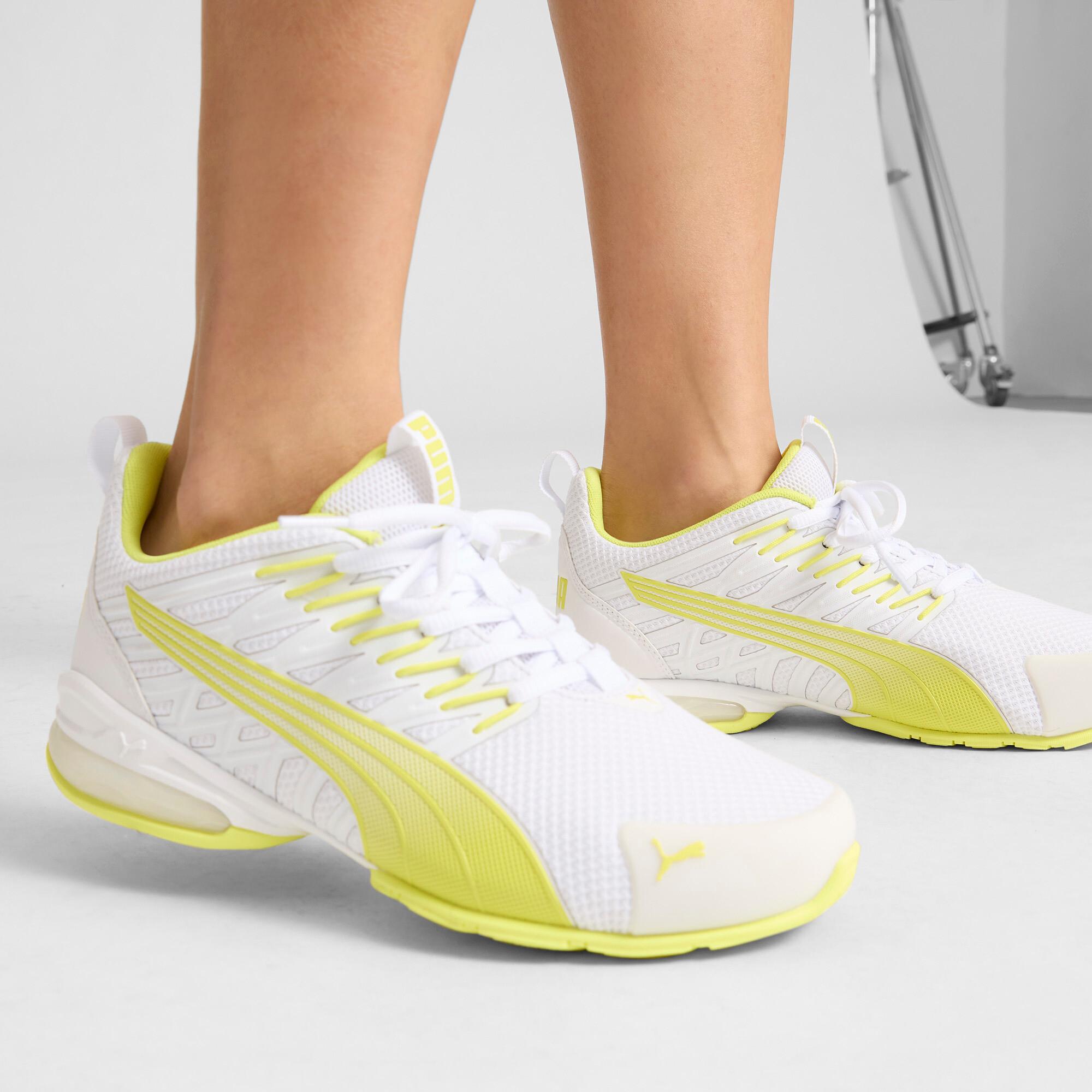 Voltaic Evo Women's Wide Training Shoes Product Image