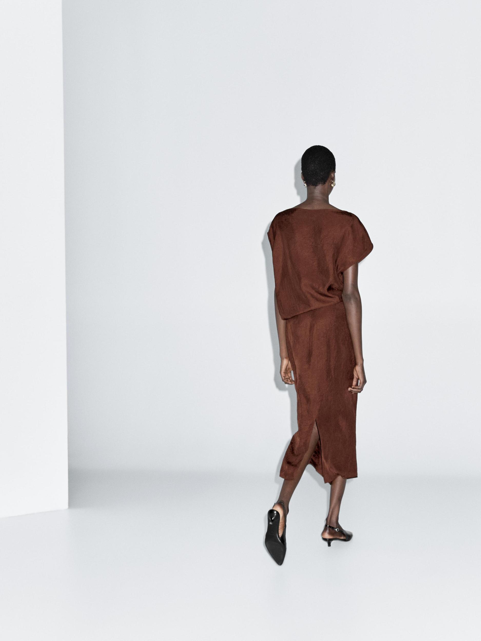 Long dress with gathered waist detail Product Image