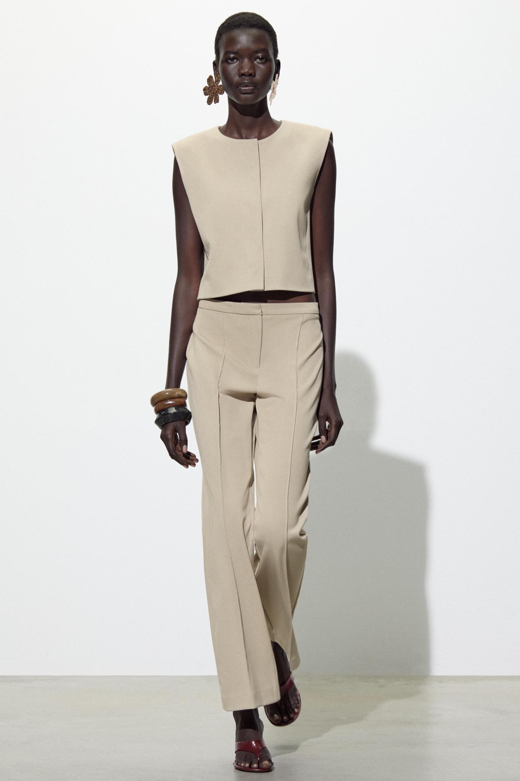 RIB DETAIL FLARE PANTS Product Image